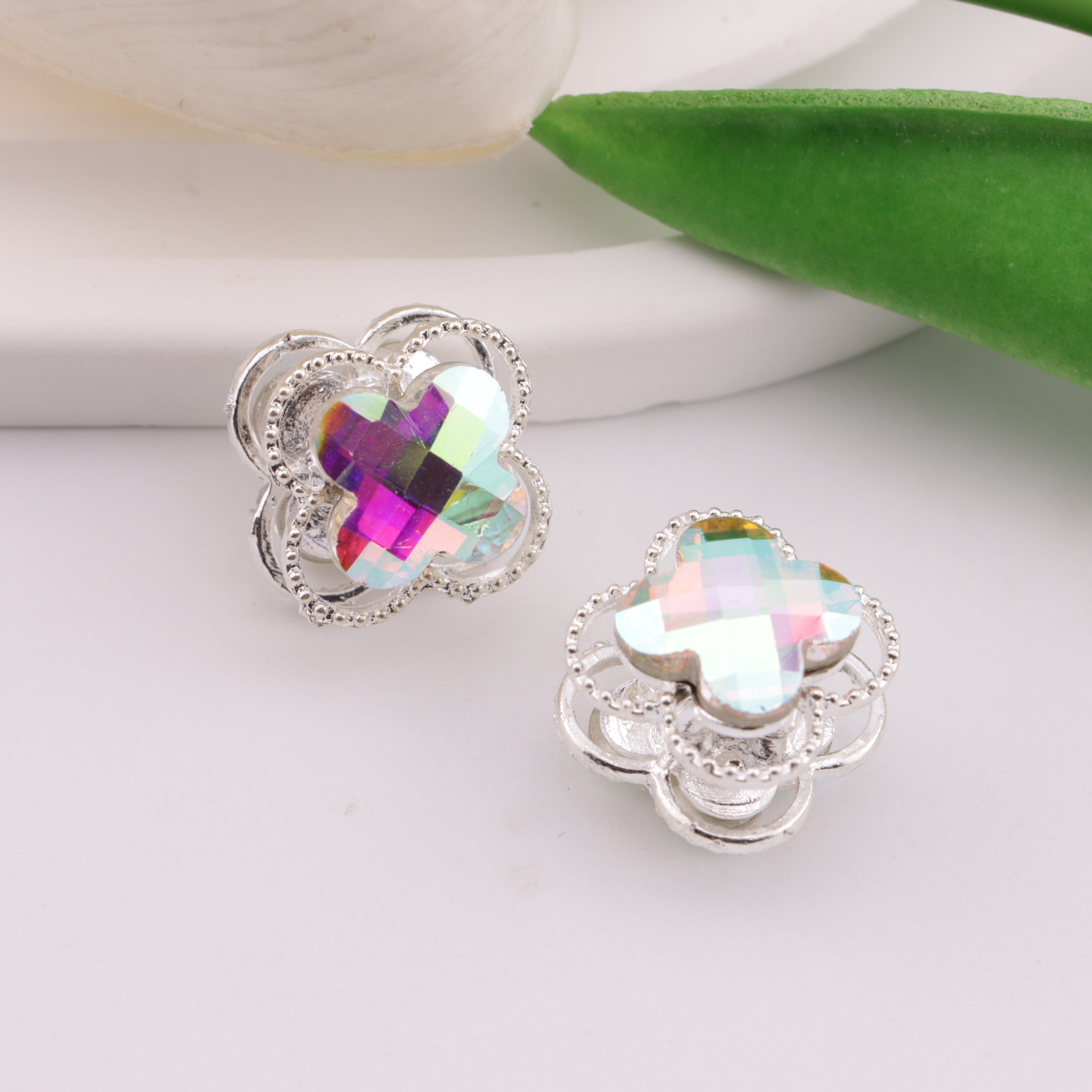 FS6304- Clover Alloy 4 Hole Metal Beads Fit For Beadable Pens