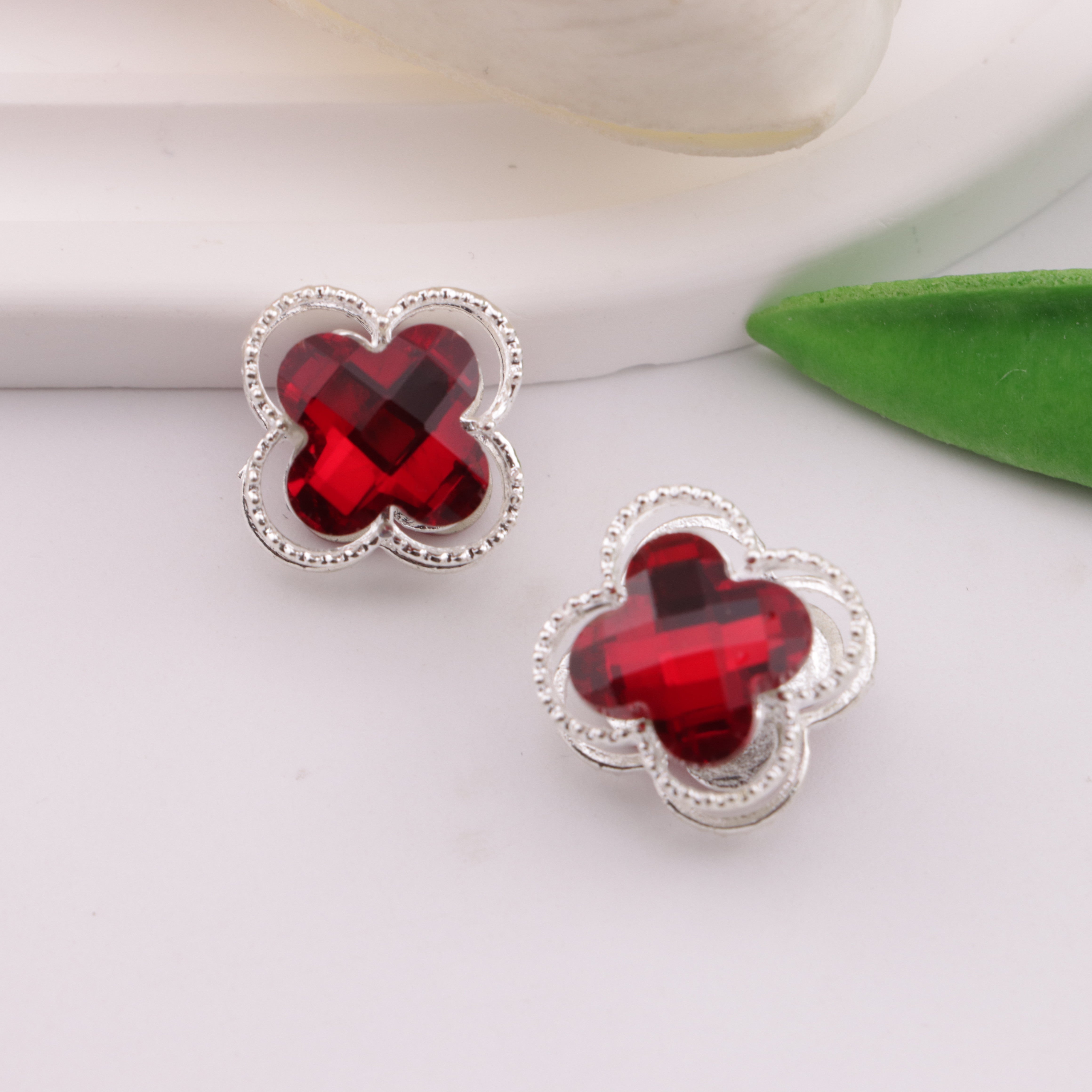 FS6304- Clover Alloy 4 Hole Metal Beads Fit For Beadable Pens