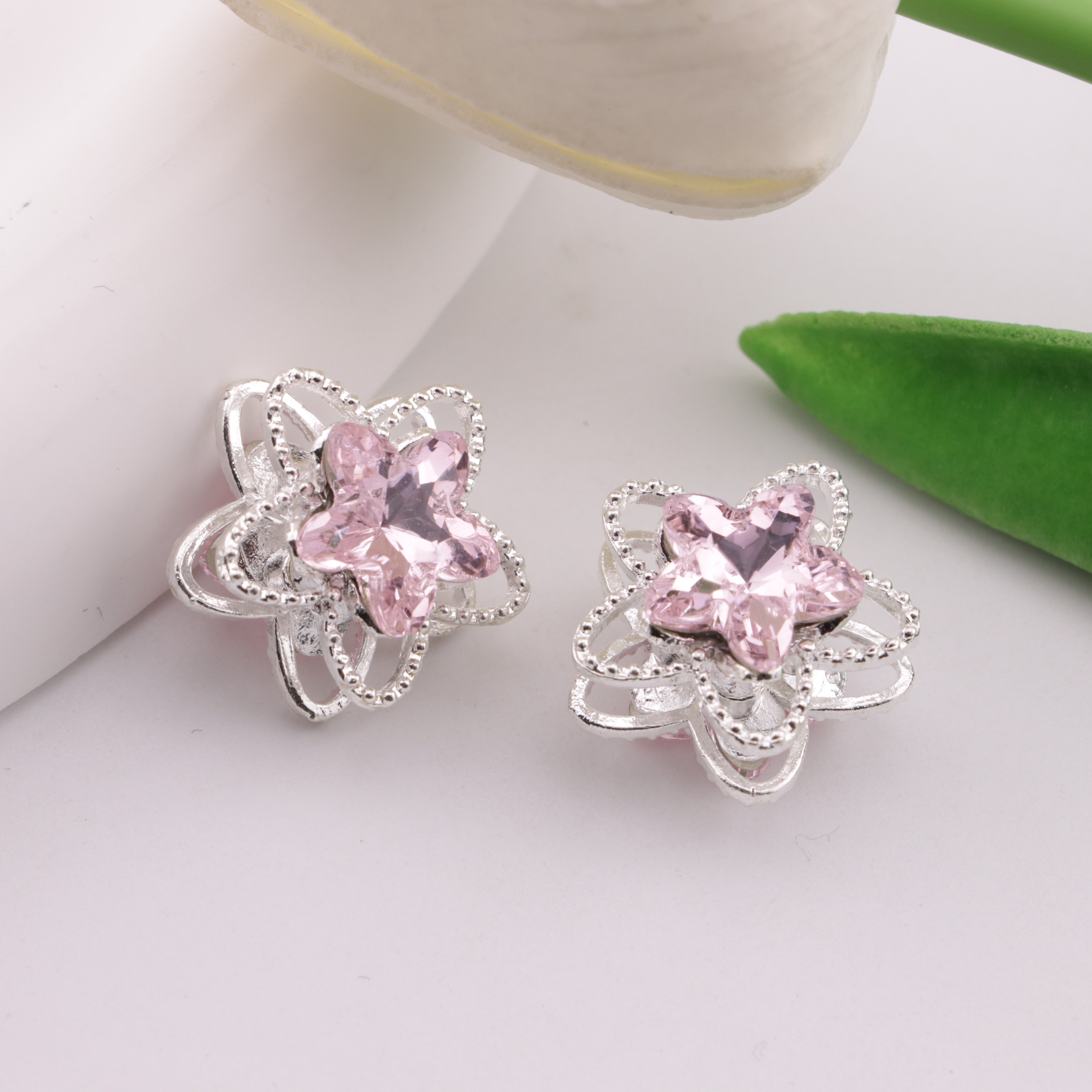 FS6326- Five - pointed Star Four - way Alloy Beads