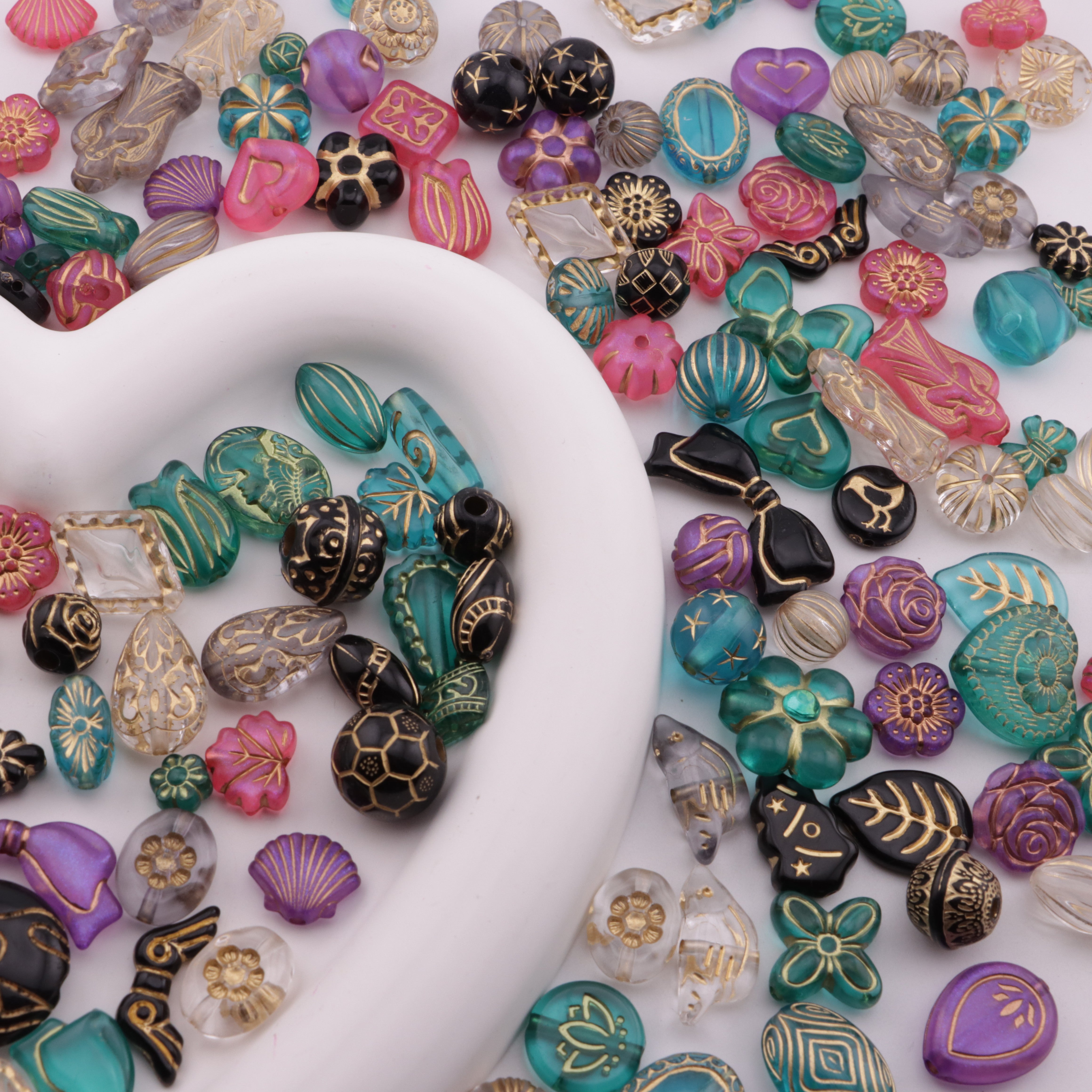 FS6297- Mixed Style Gold Line Beads