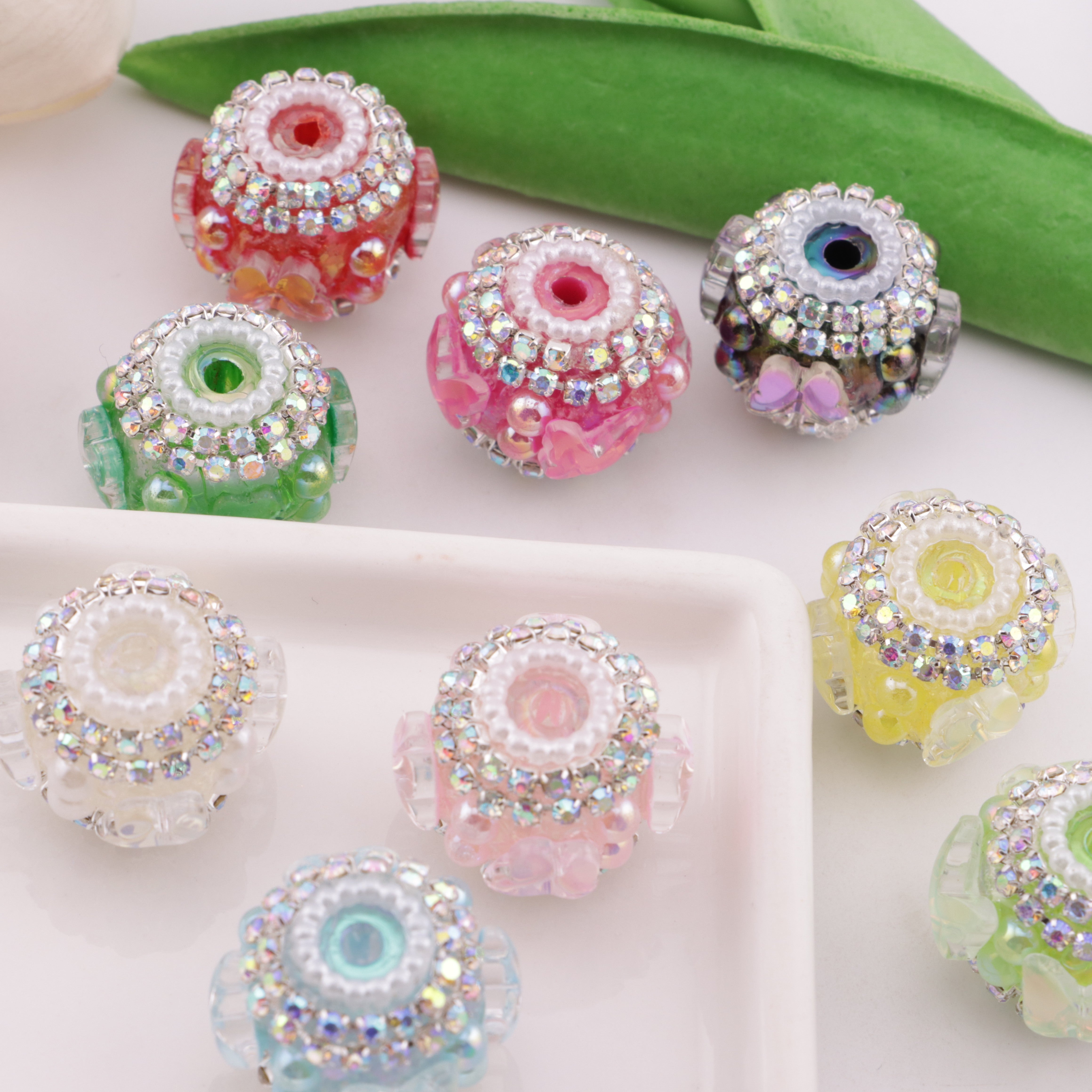 FS6341- 18mm Butterfly Diamonds Fancy Beads, Heavy-Handed Round Beads With Butterfly Diamonds