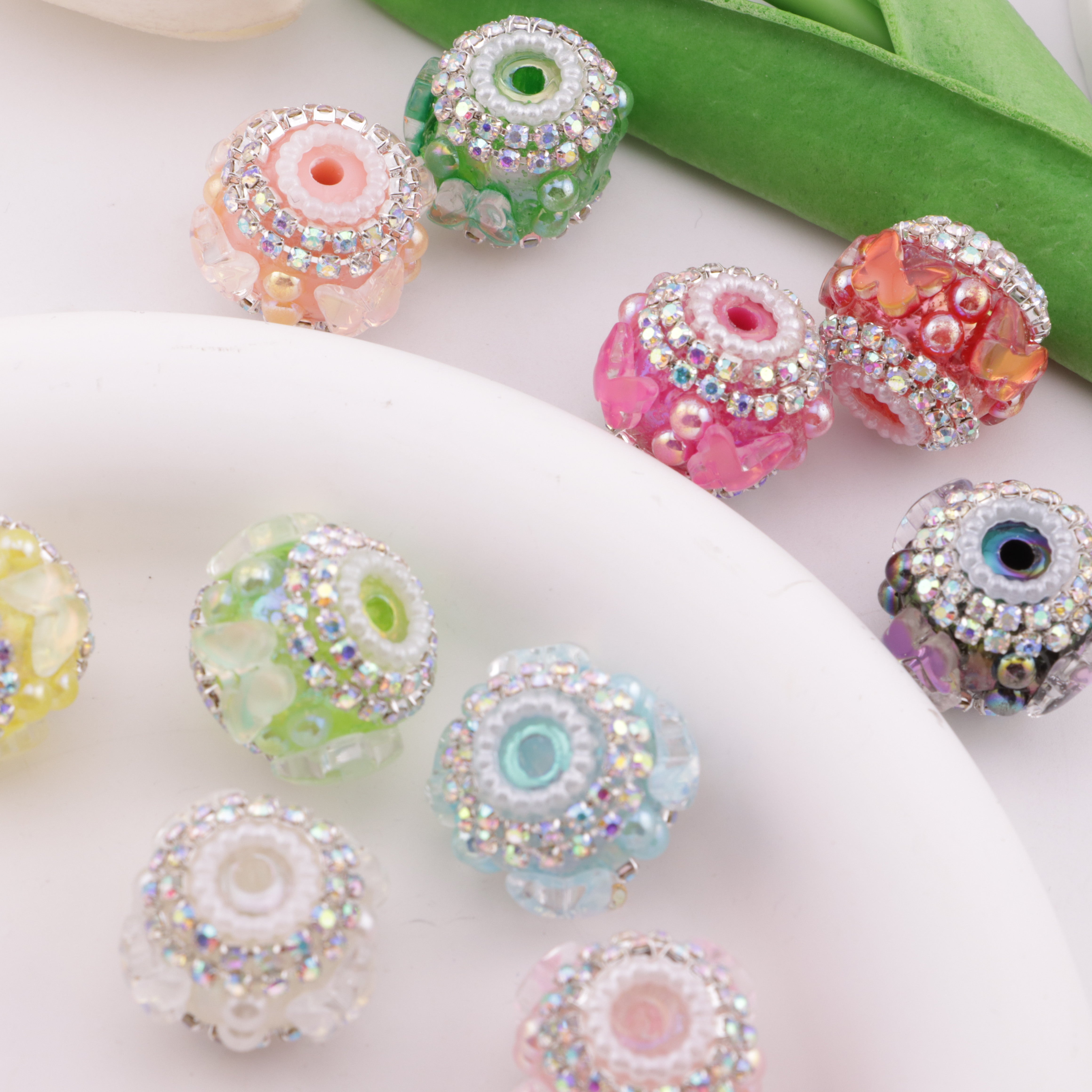 FS6341- 18mm Butterfly Diamonds Fancy Beads, Heavy-Handed Round Beads With Butterfly Diamonds