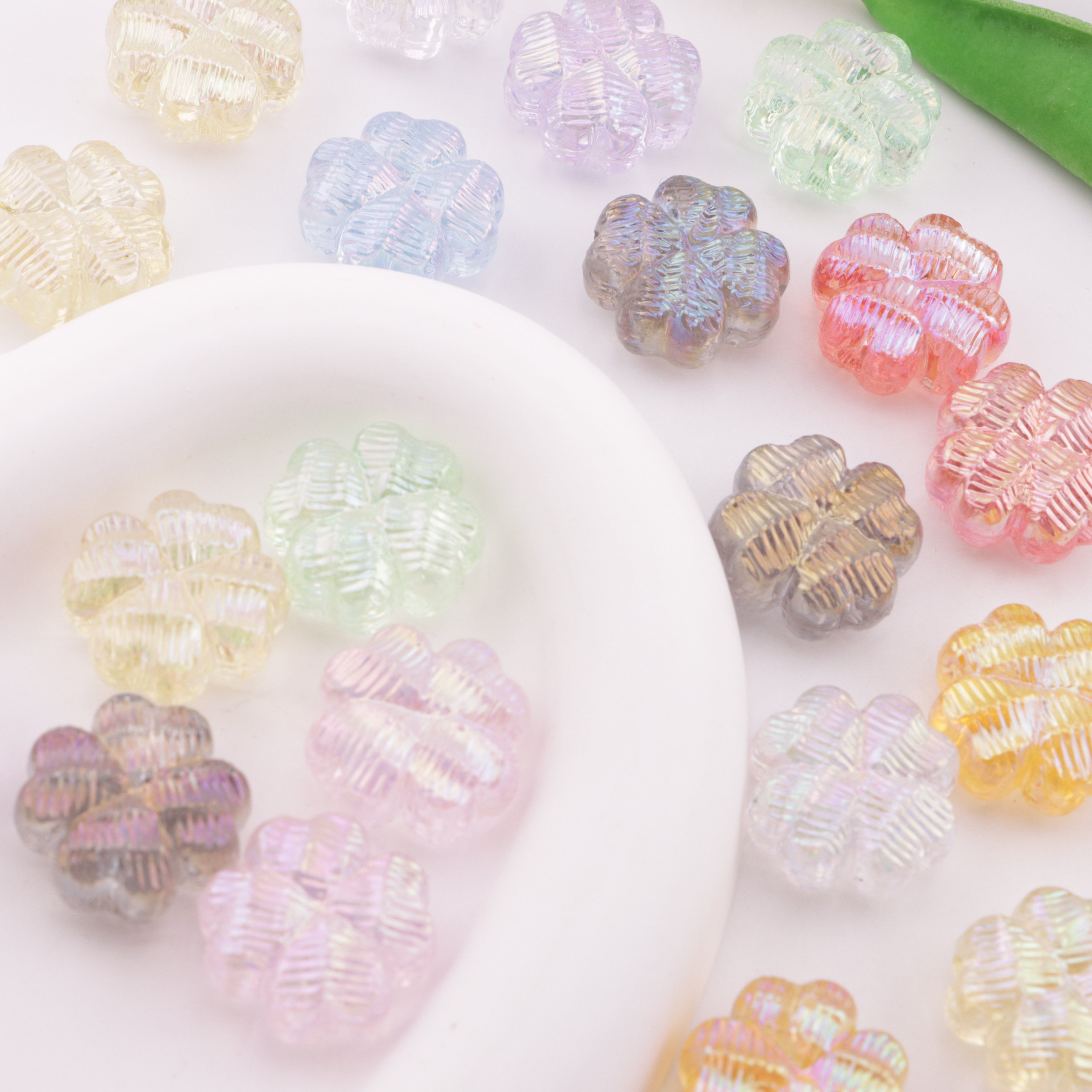 FS6338- 20mm UV Heart 4 Clover Beads