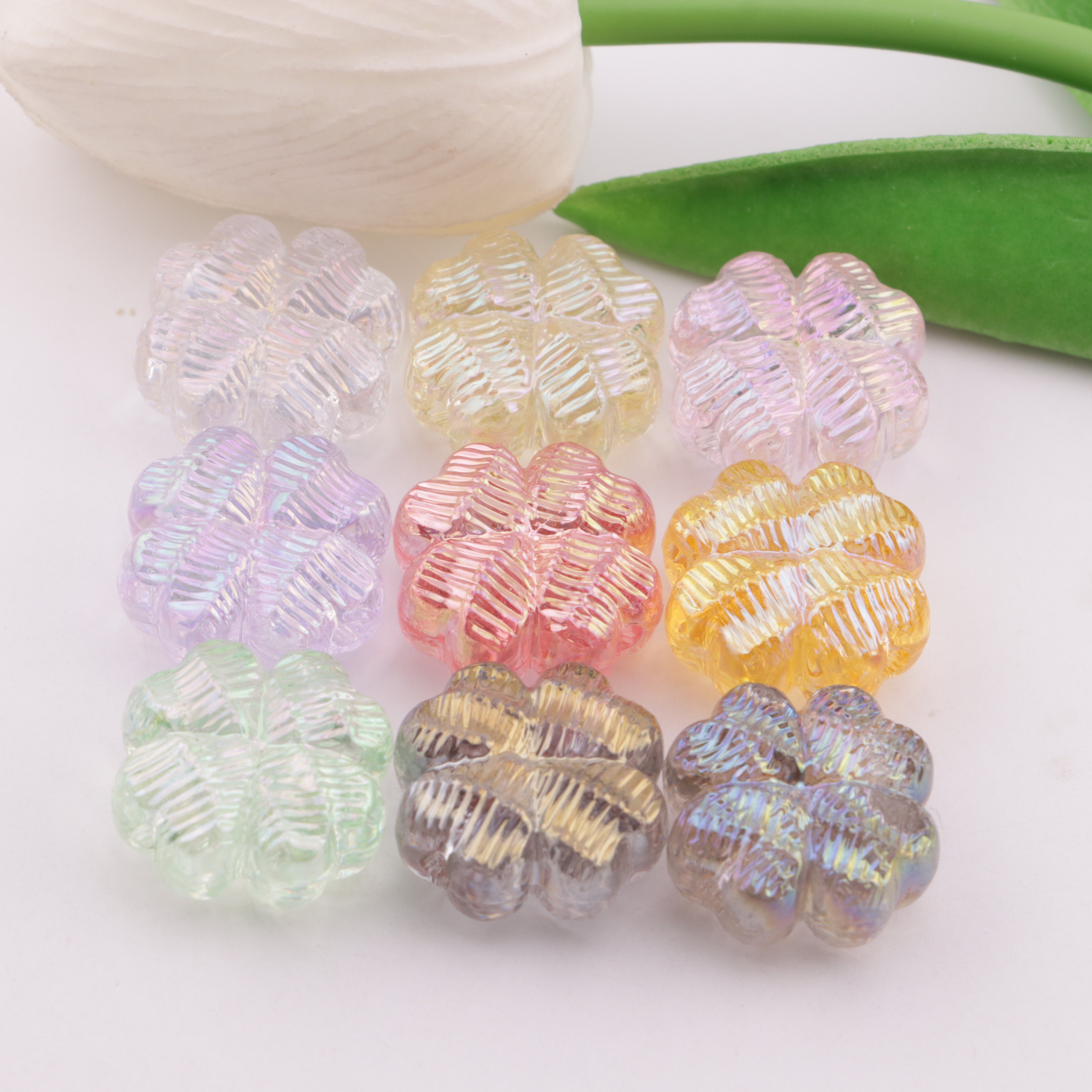 FS6338- 20mm UV Heart 4 Clover Beads