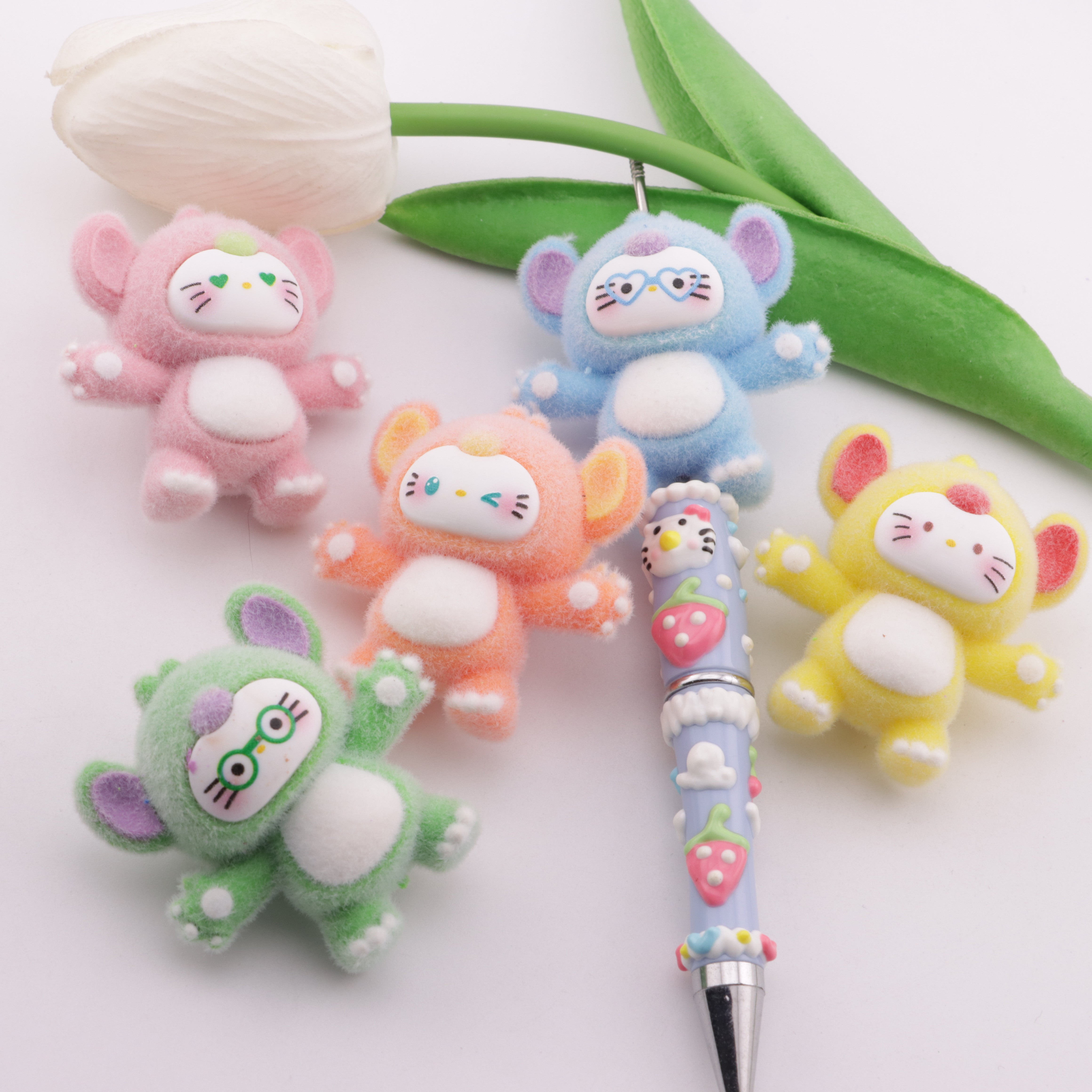 FS6366- Hk Transformed Flocked Resin Beads