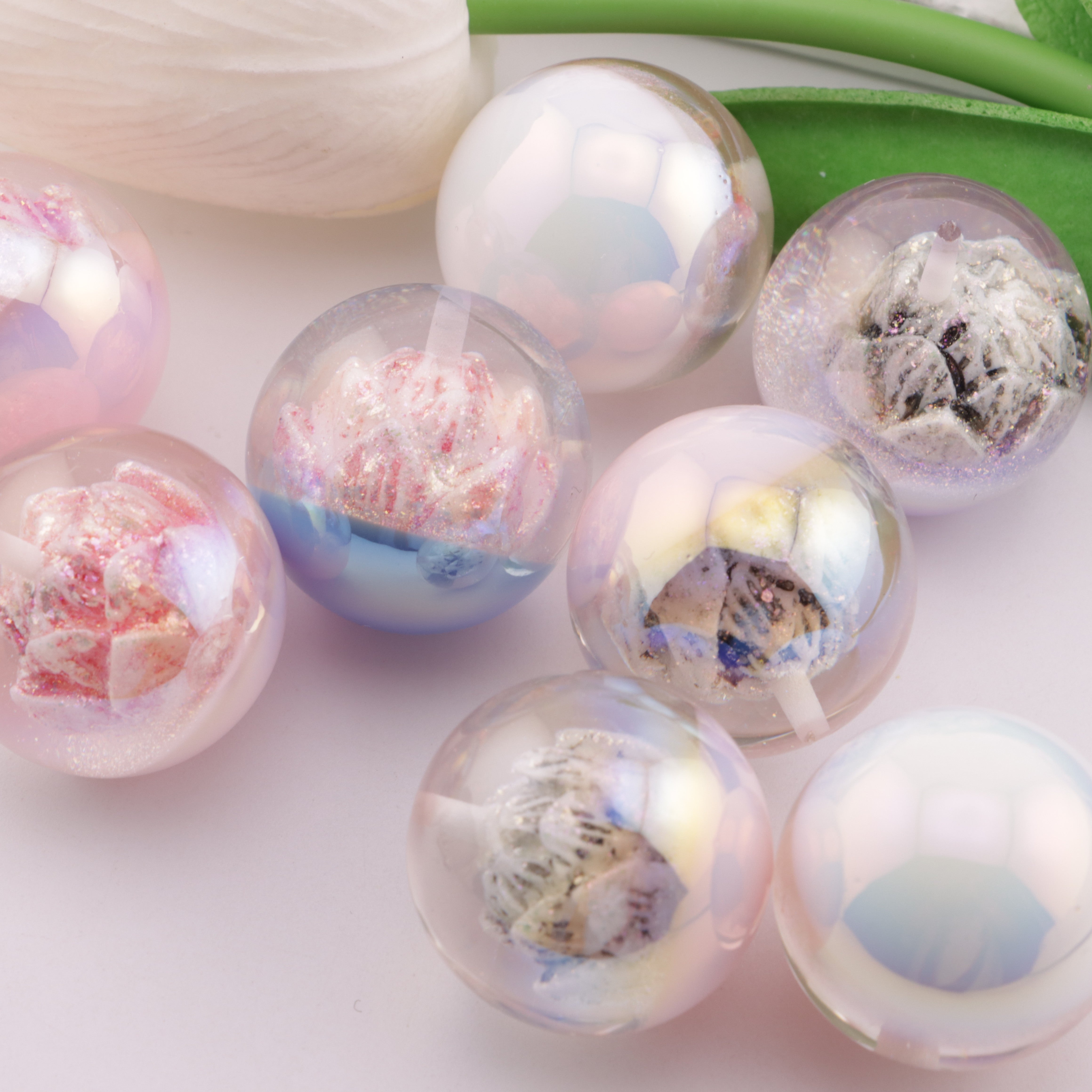 FS6243- 30mm Glow-in-the-Dark Lotus Resin Half-Hole Beads