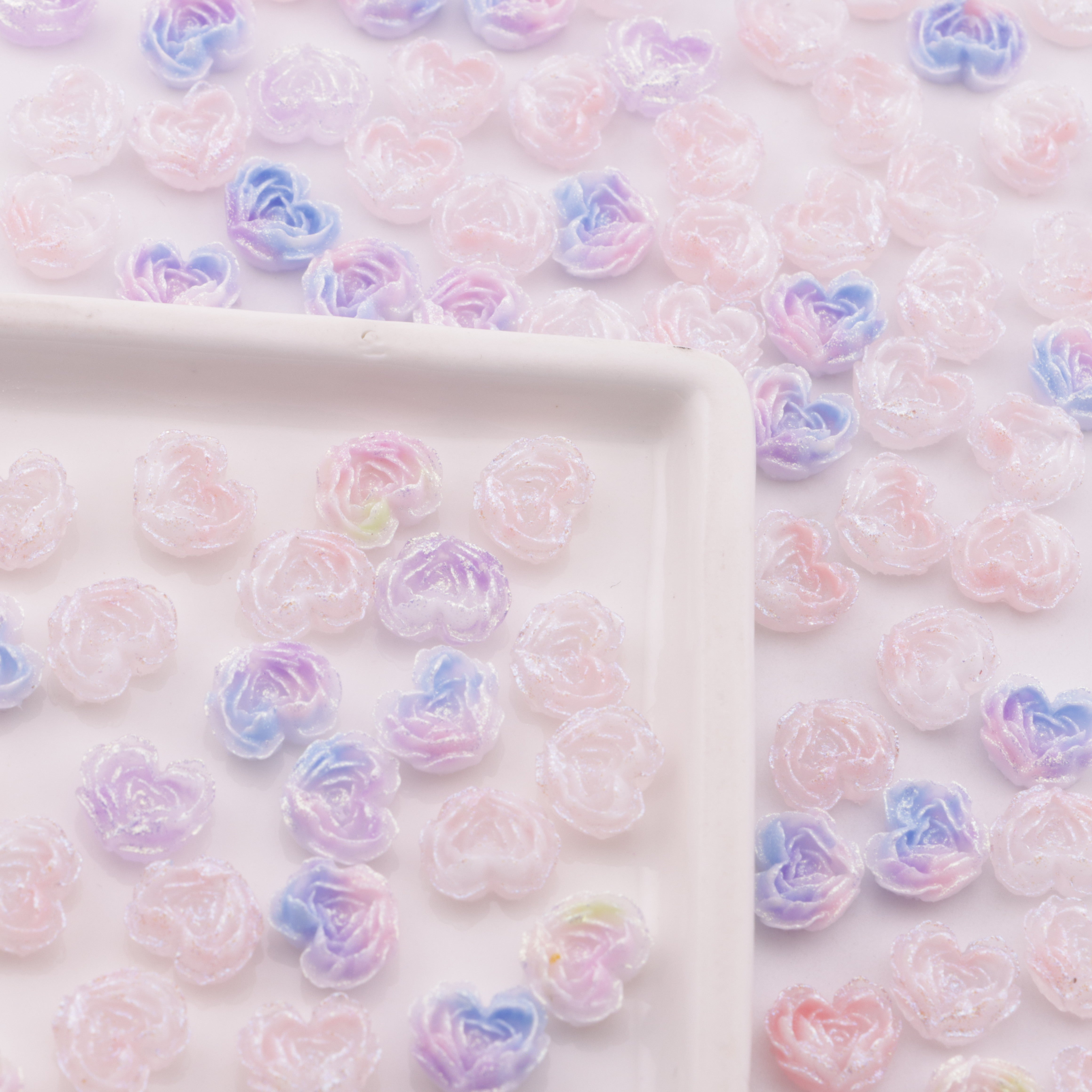 FS6352- About 9×10mm Light - Color Luminous Heart Soft Flower Charms