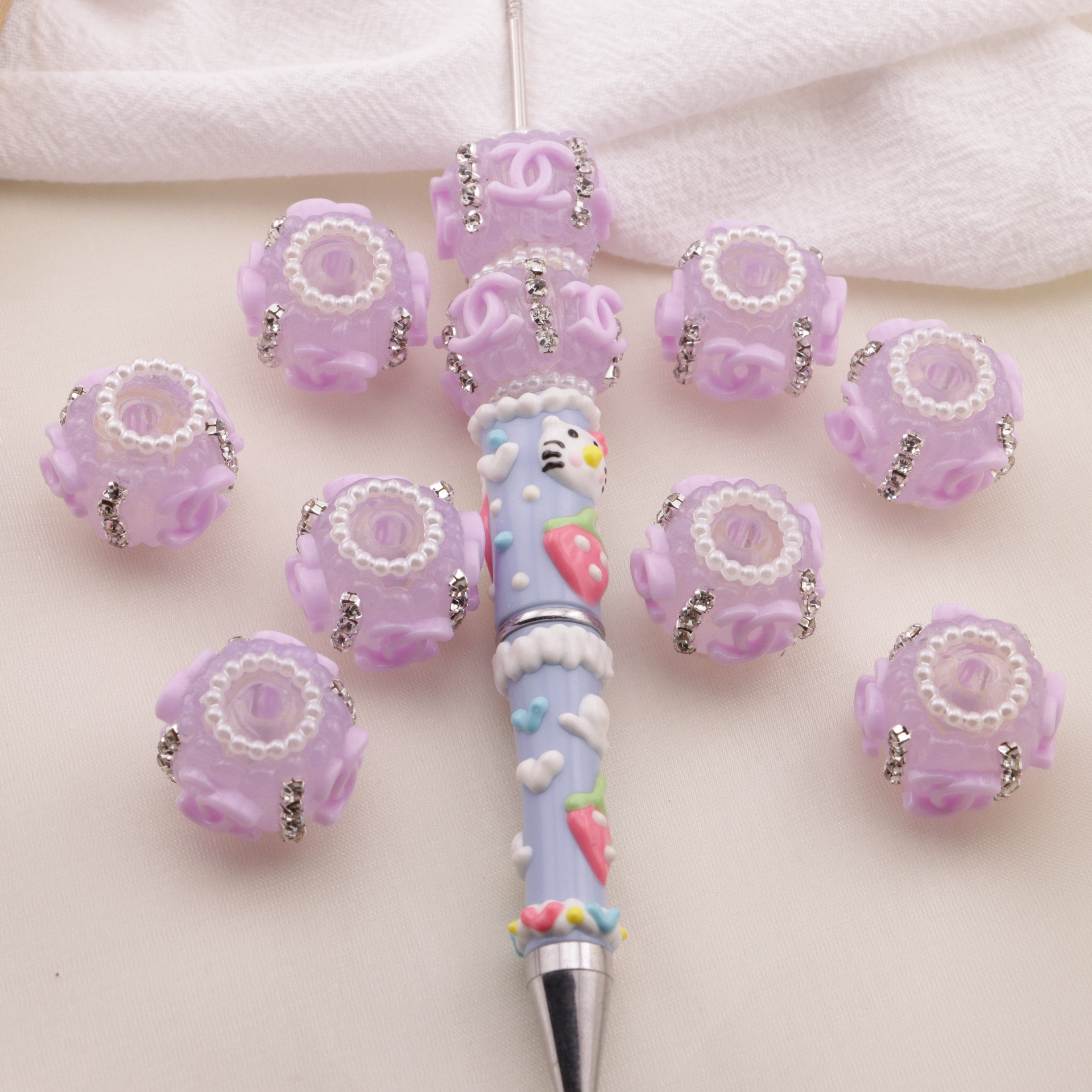 FS6309- 18mm CC Hand - Painted Fancy Beads Zoe's DIY Shop