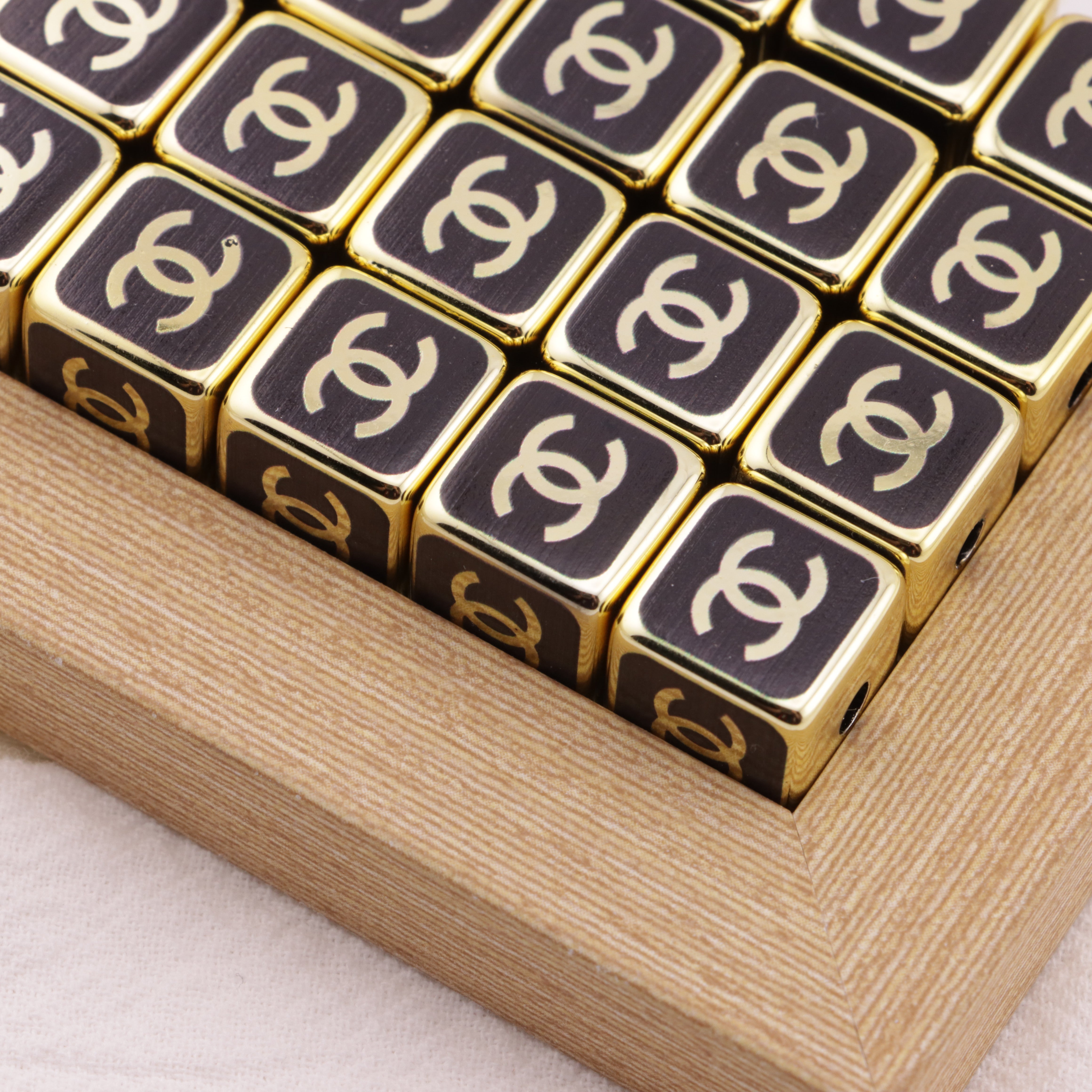 FS6425- 16Mm Acrylic CC Cube Beads Zoe's DIY Shop