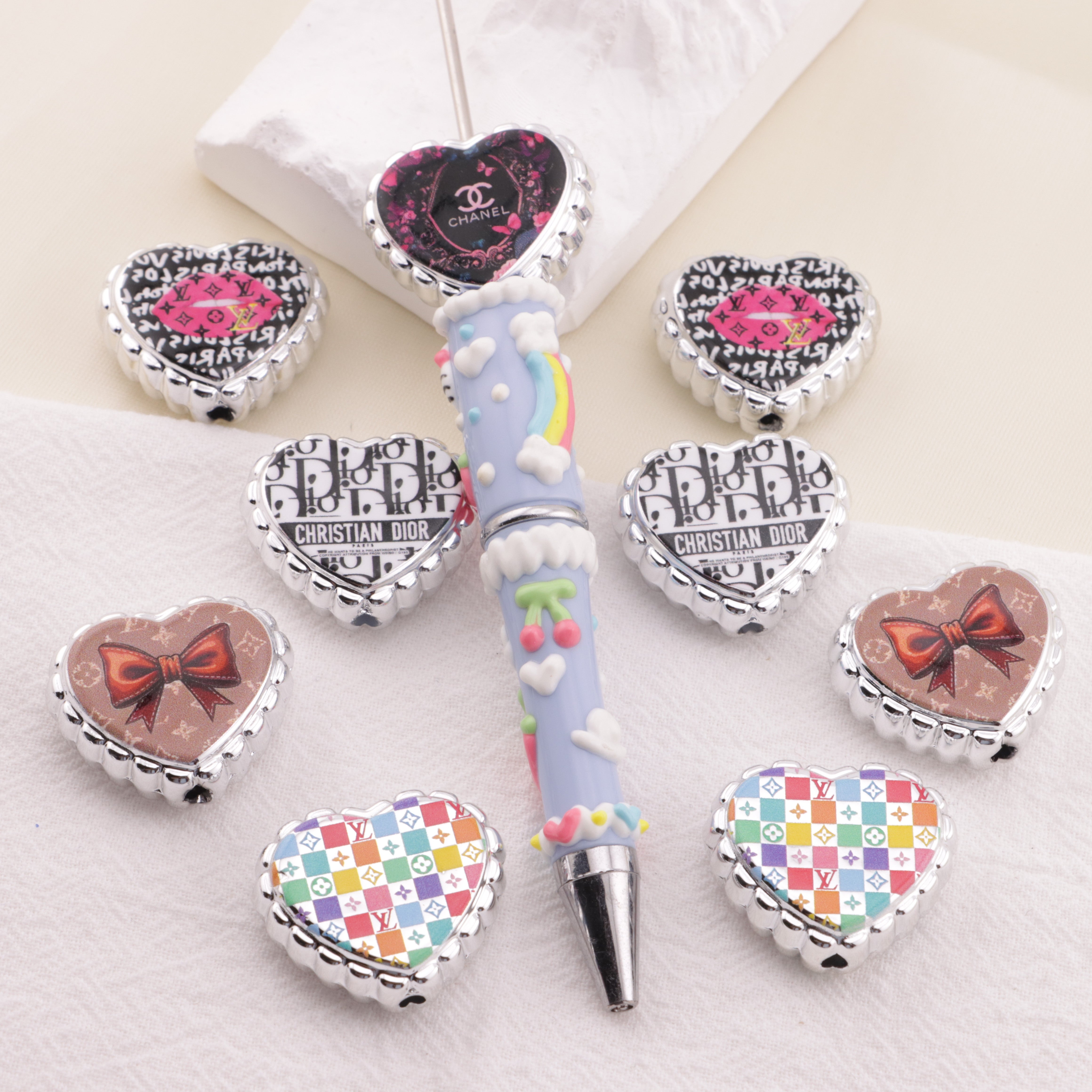FS6435- Approximately 20Mm Large Brand Love Acrylic Beads Zoe's DIY Shop
