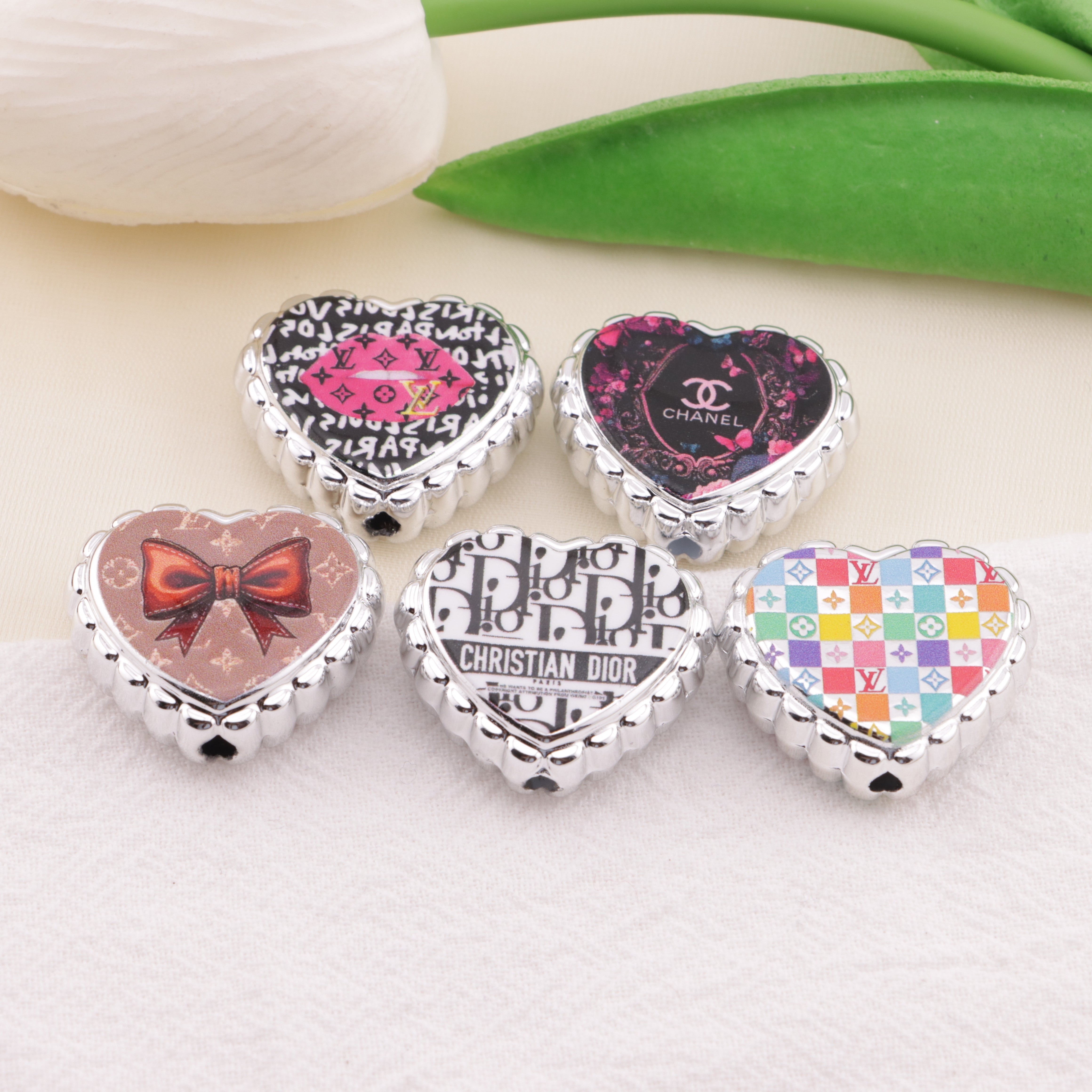 FS6435- Approximately 20Mm Large Brand Love Acrylic Beads Zoe's DIY Shop