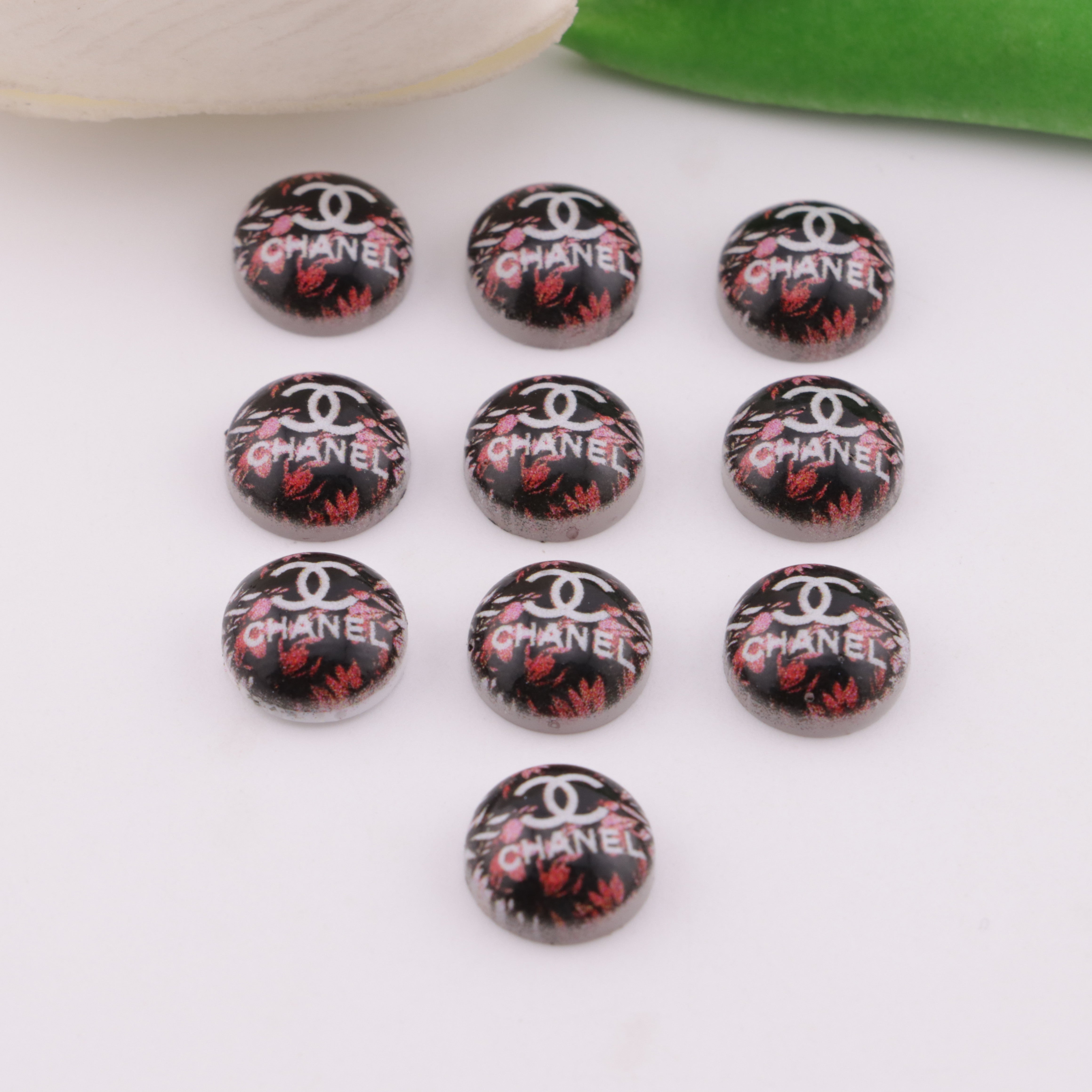 FS6438- Approximately 10Mm Round CC Acrylic Nail Art Stickers Zoe's DIY Shop