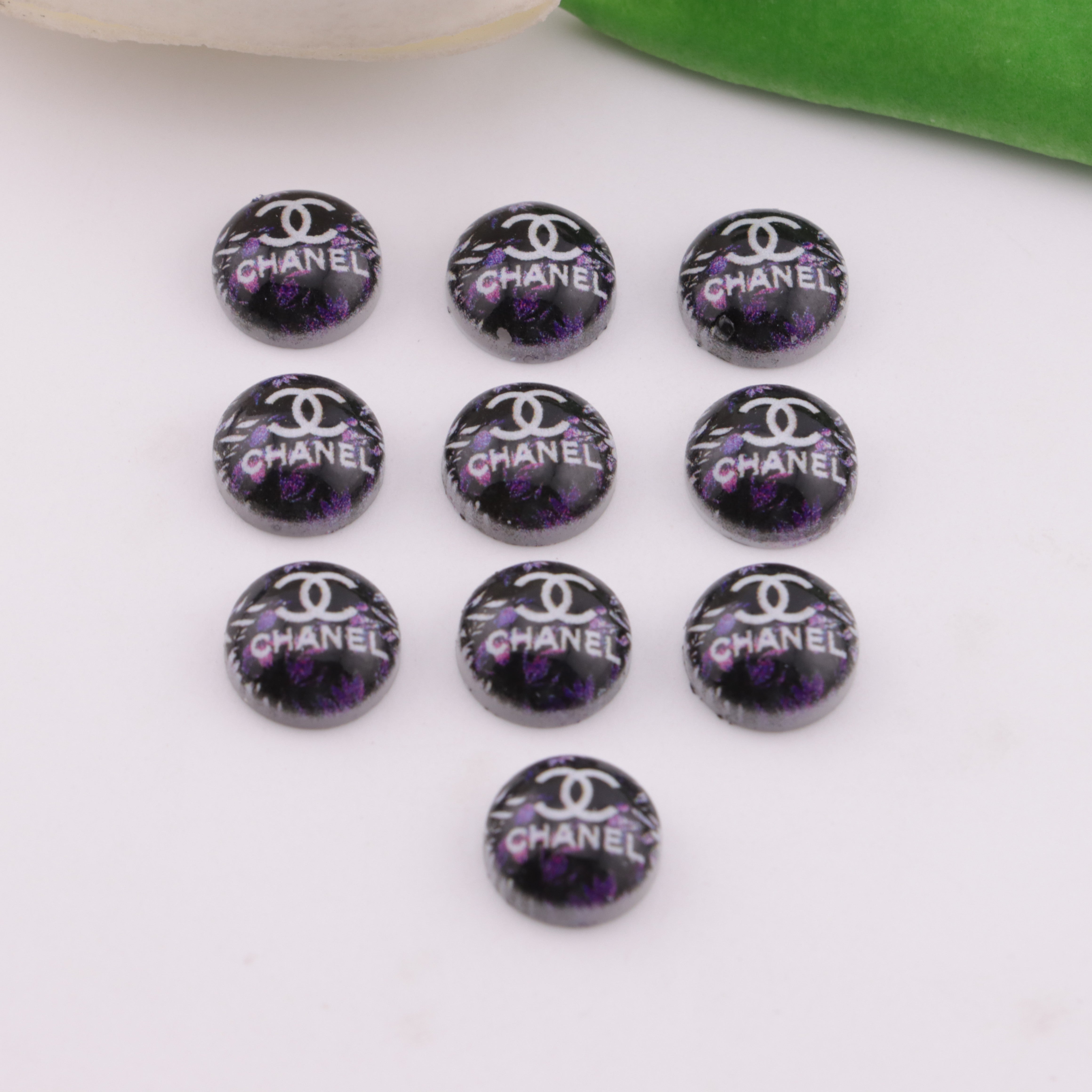 FS6438- Approximately 10Mm Round CC Acrylic Nail Art Stickers Zoe's DIY Shop