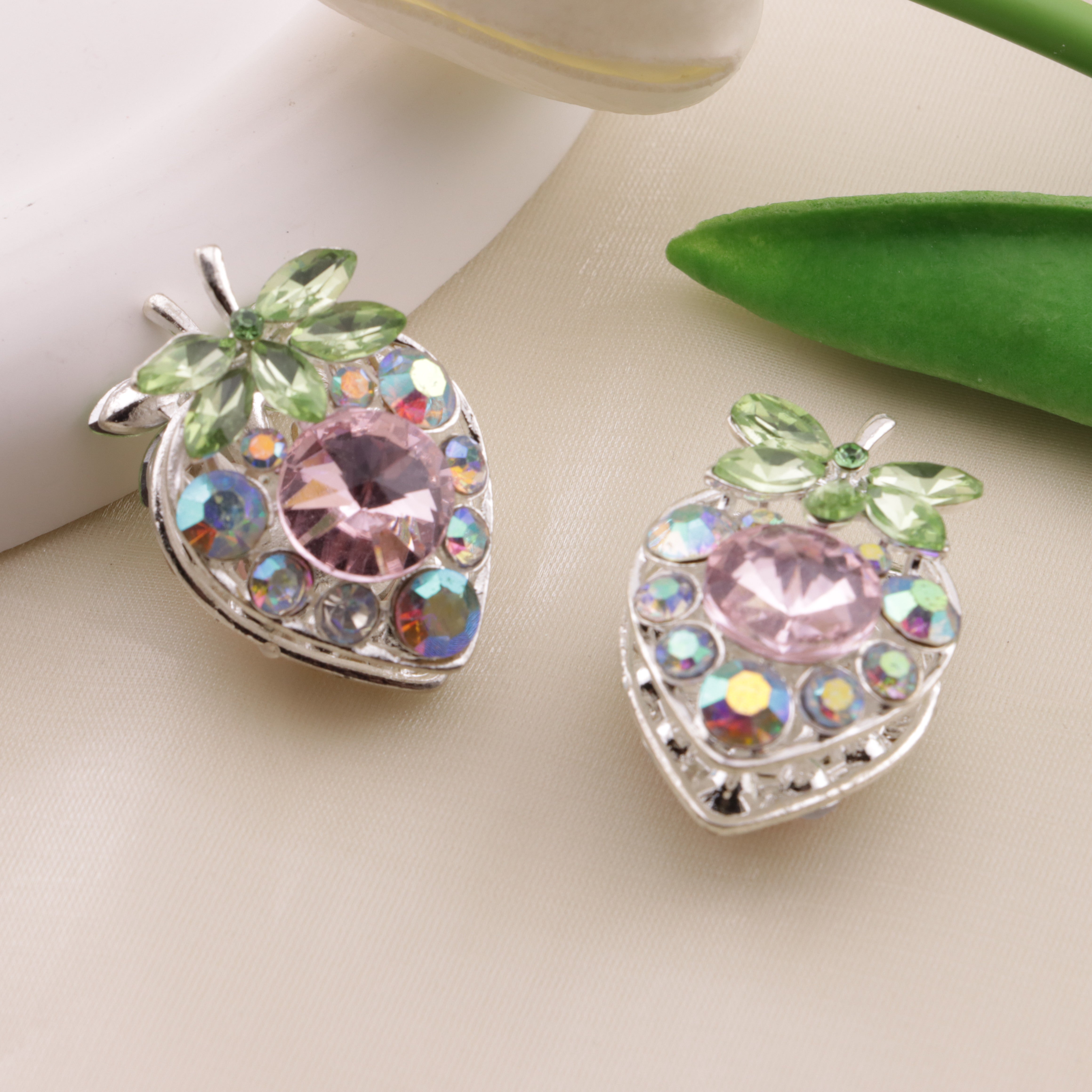 FS6492- Approximately 34×23mm Double-Sided Drilled Strawberry Four-Way Alloy Beads Zoe's DIY Shop