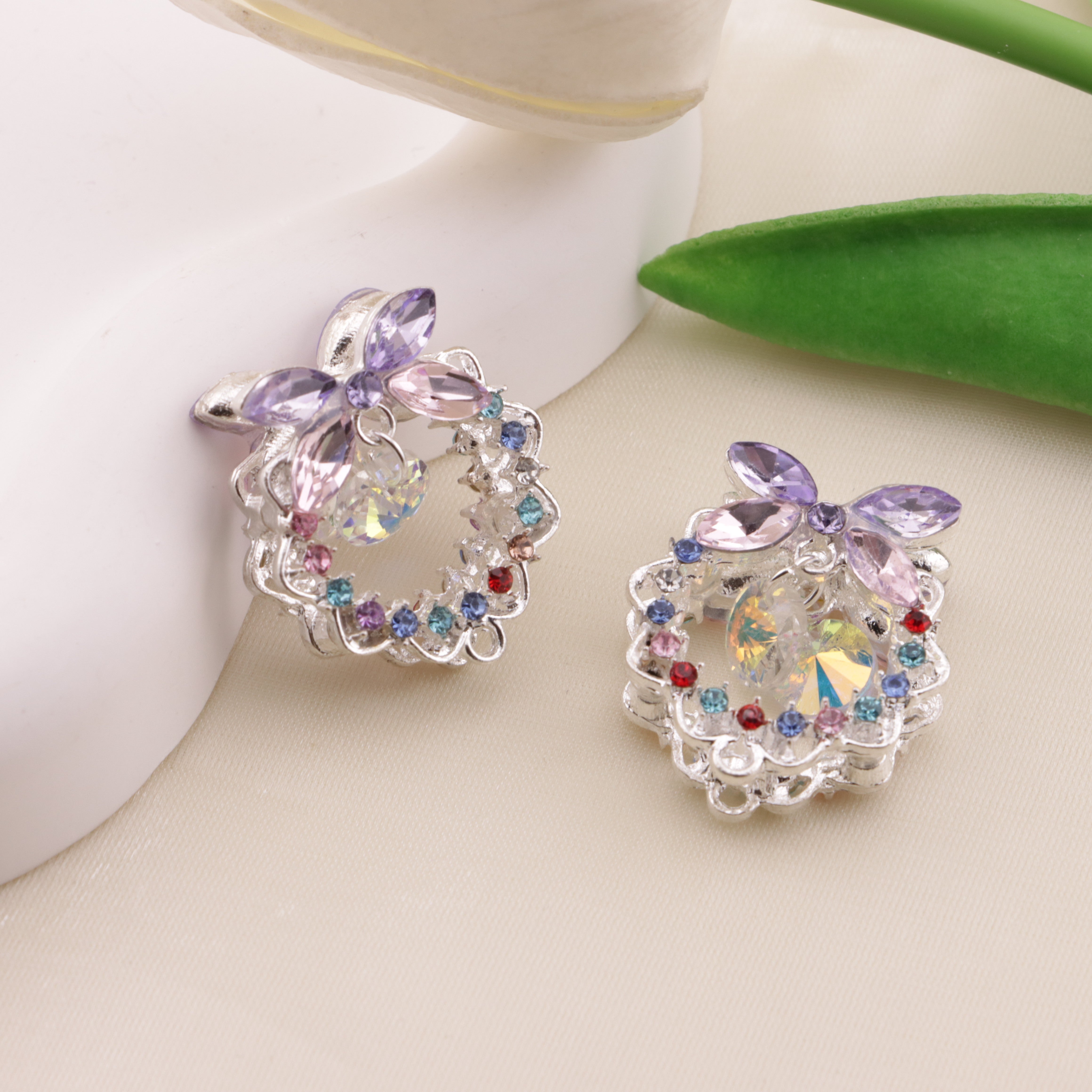 FS6491- Approximately 24×26×18mm Double-Sided Heavy Industry Wreath Alloy Beads Zoe's DIY Shop