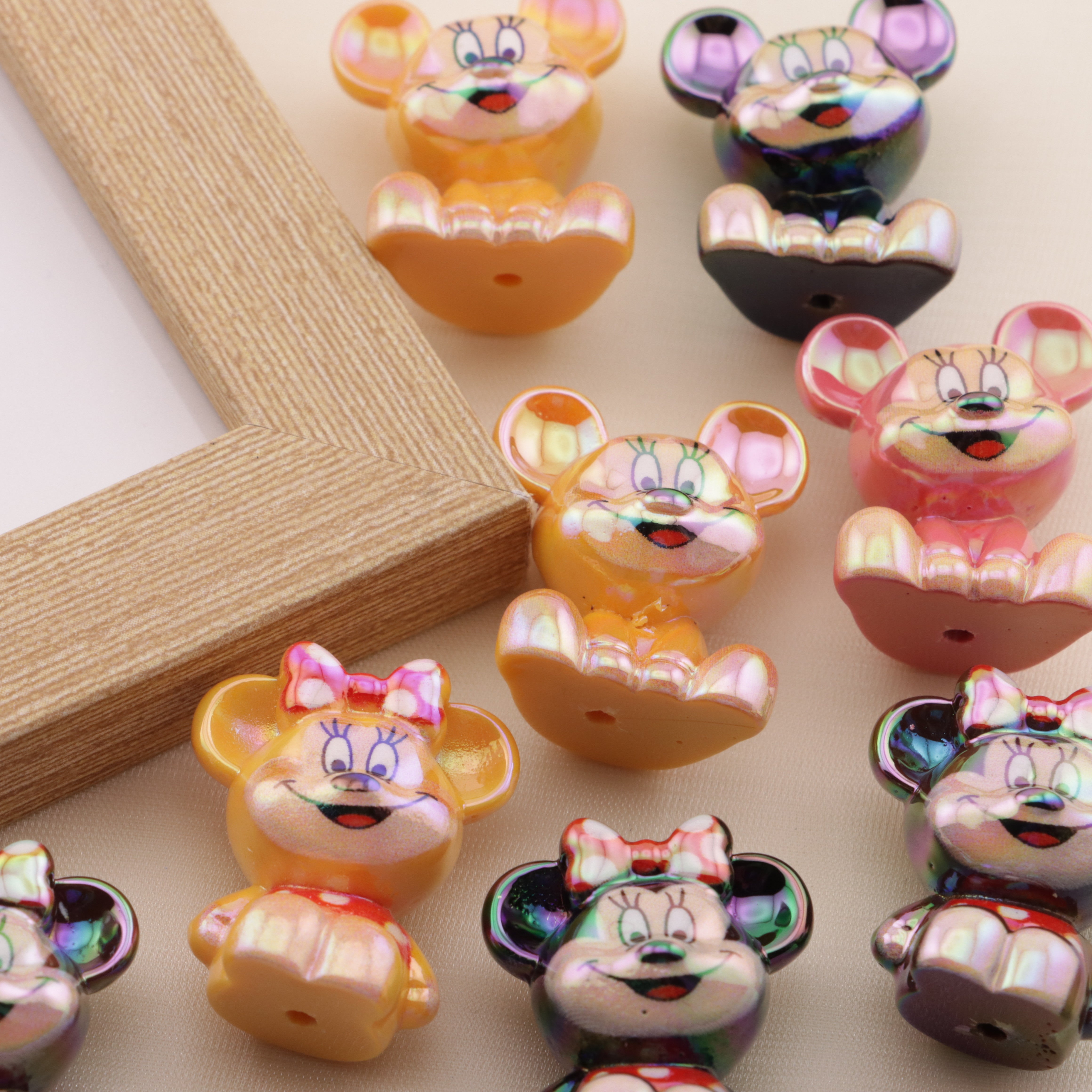 FS6563- Approximately 23*28mm UV Mickey Minnie Beads  Fit For Pen Through Pen Zoe's DIY Shop