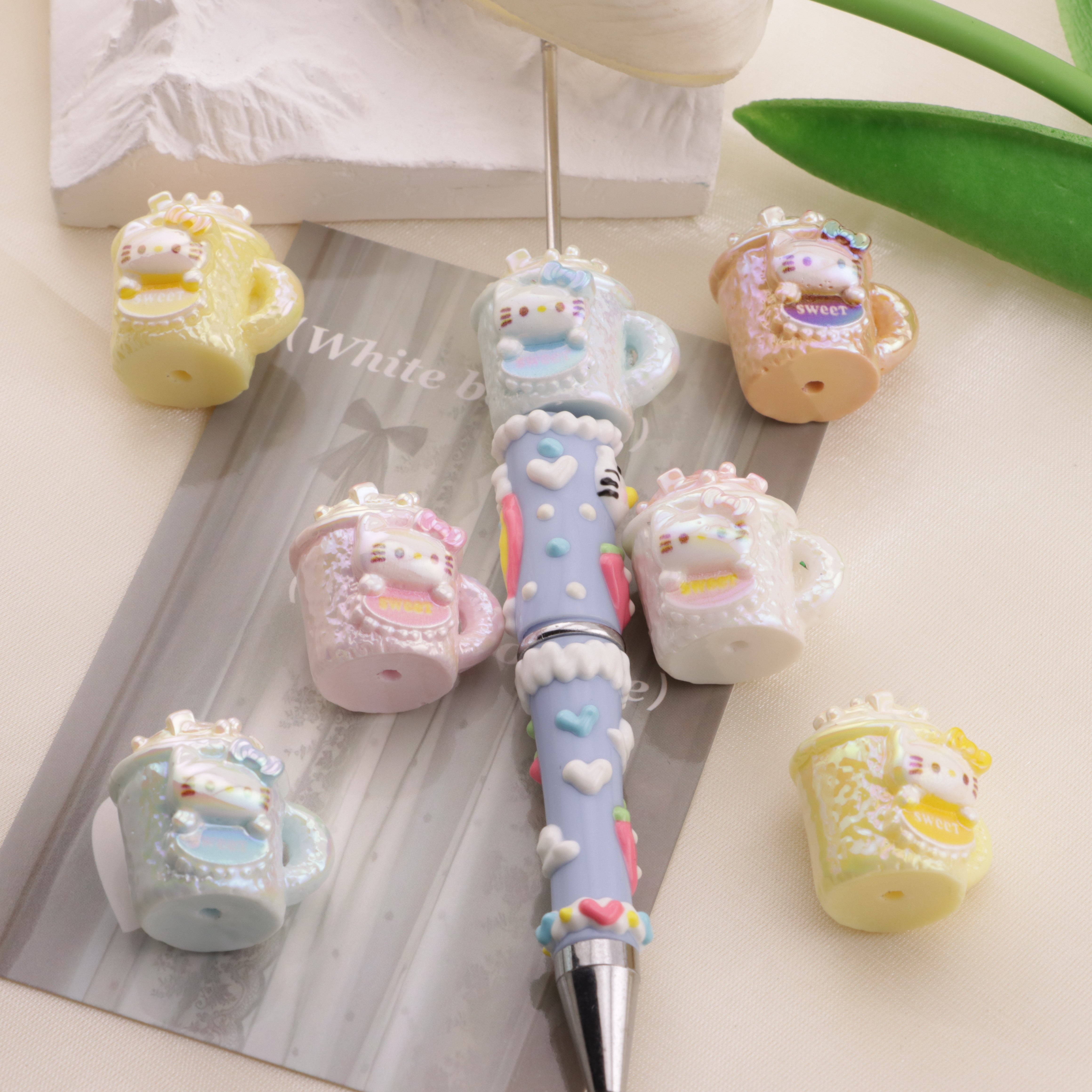 FS6564- Approximately 23*24mm UV Hello Kitty Cup Beads  Fit For Pen Pen Passing Zoe's DIY Shop