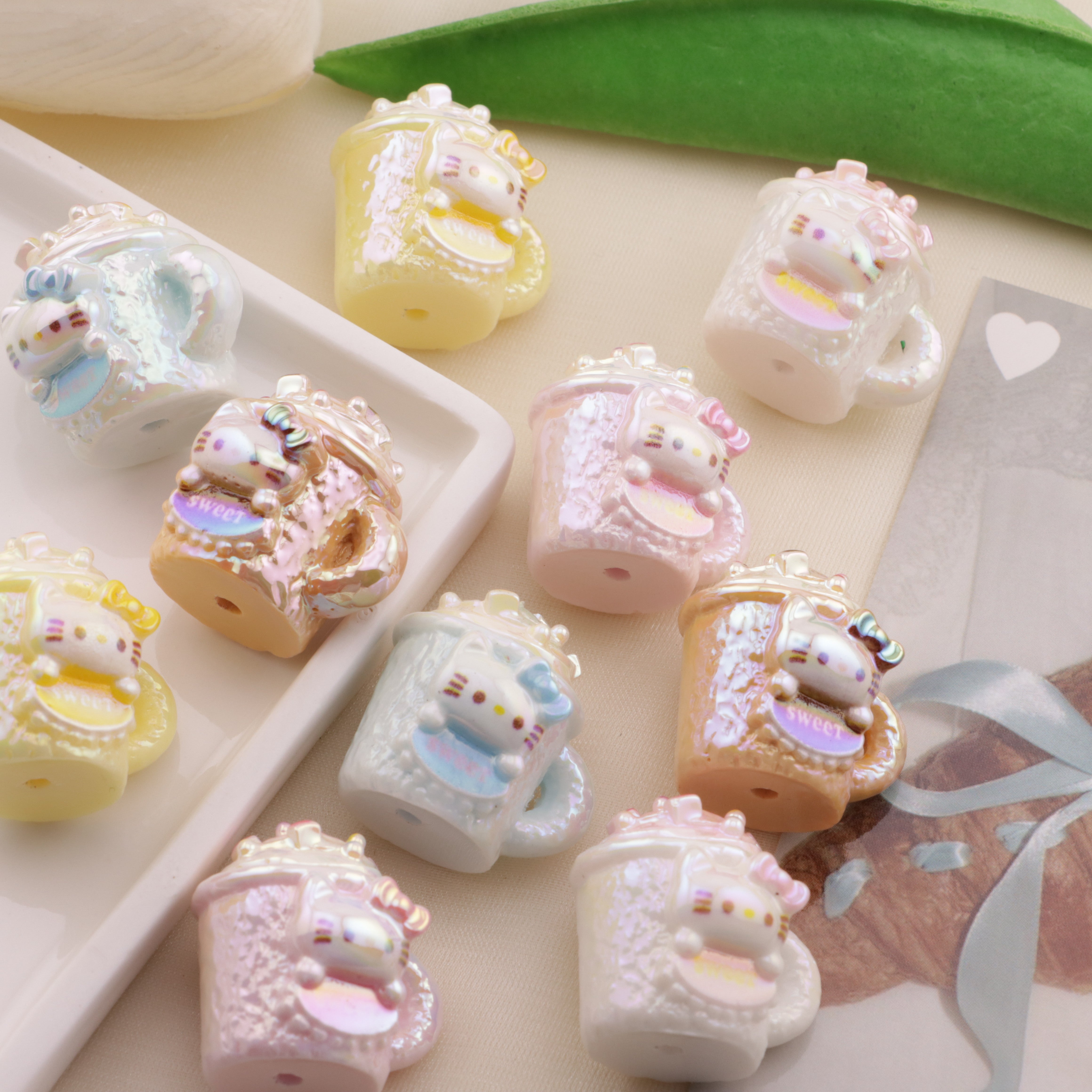 FS6564- Approximately 23*24mm UV Hello Kitty Cup Beads  Fit For Pen Pen Passing Zoe's DIY Shop