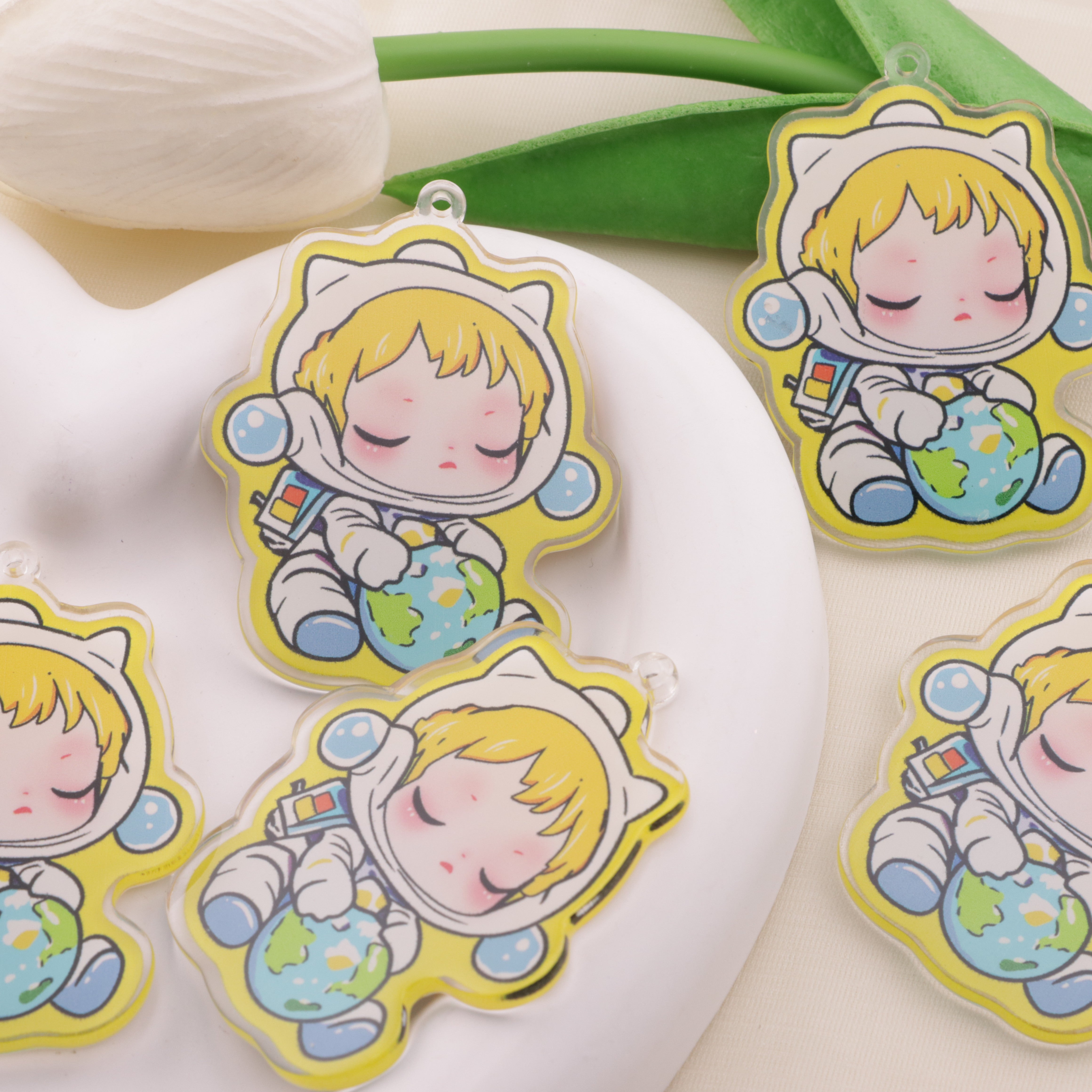 FS6557- SP Hugging The Earth Hanging Hole Acrylic Charms SP Hugging The Earth Hanging Hole Acrylic Pieces Zoe's DIY Shop