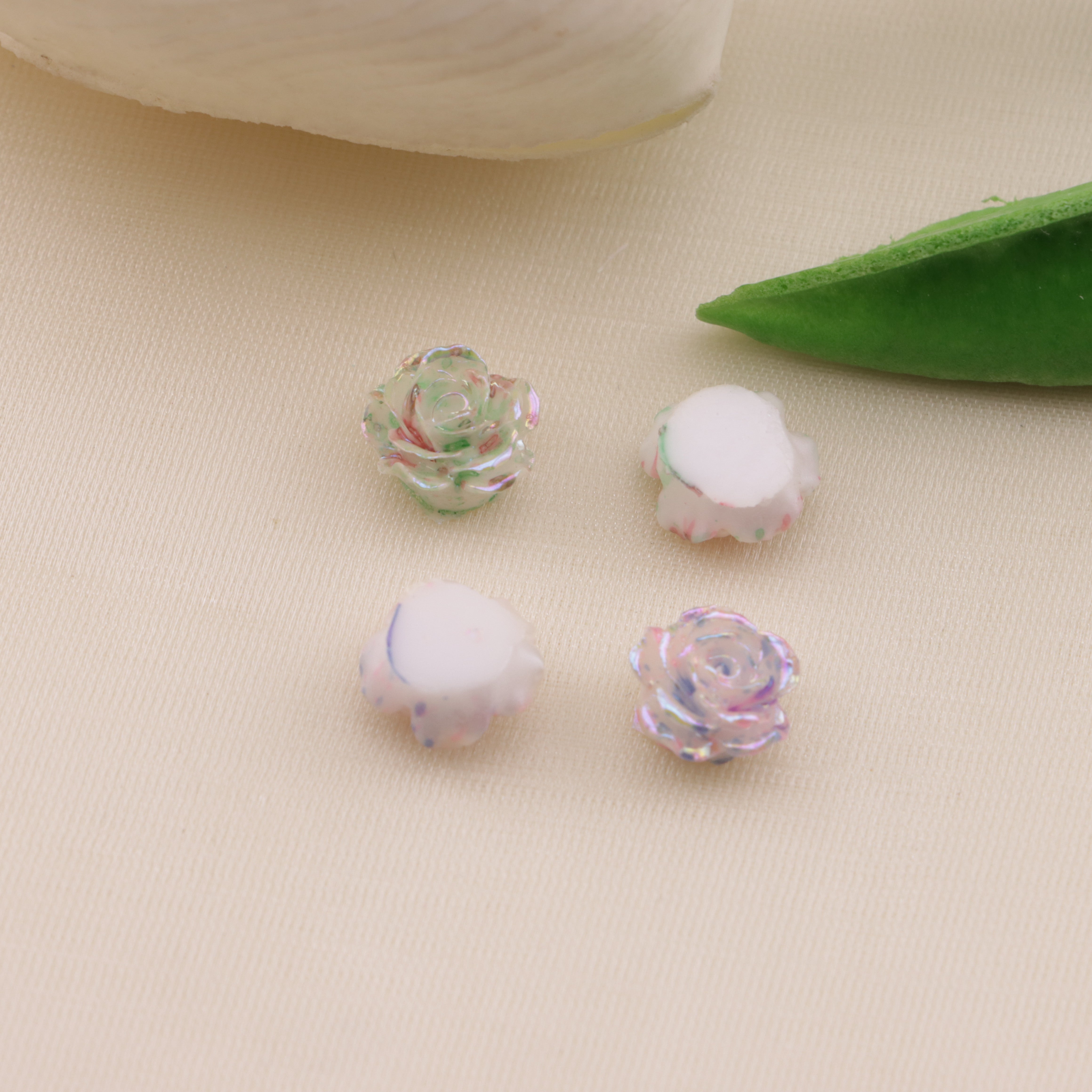 FS6561- 8mm UV Luminous Mabé Small Flower Charms Zoe's DIY Shop