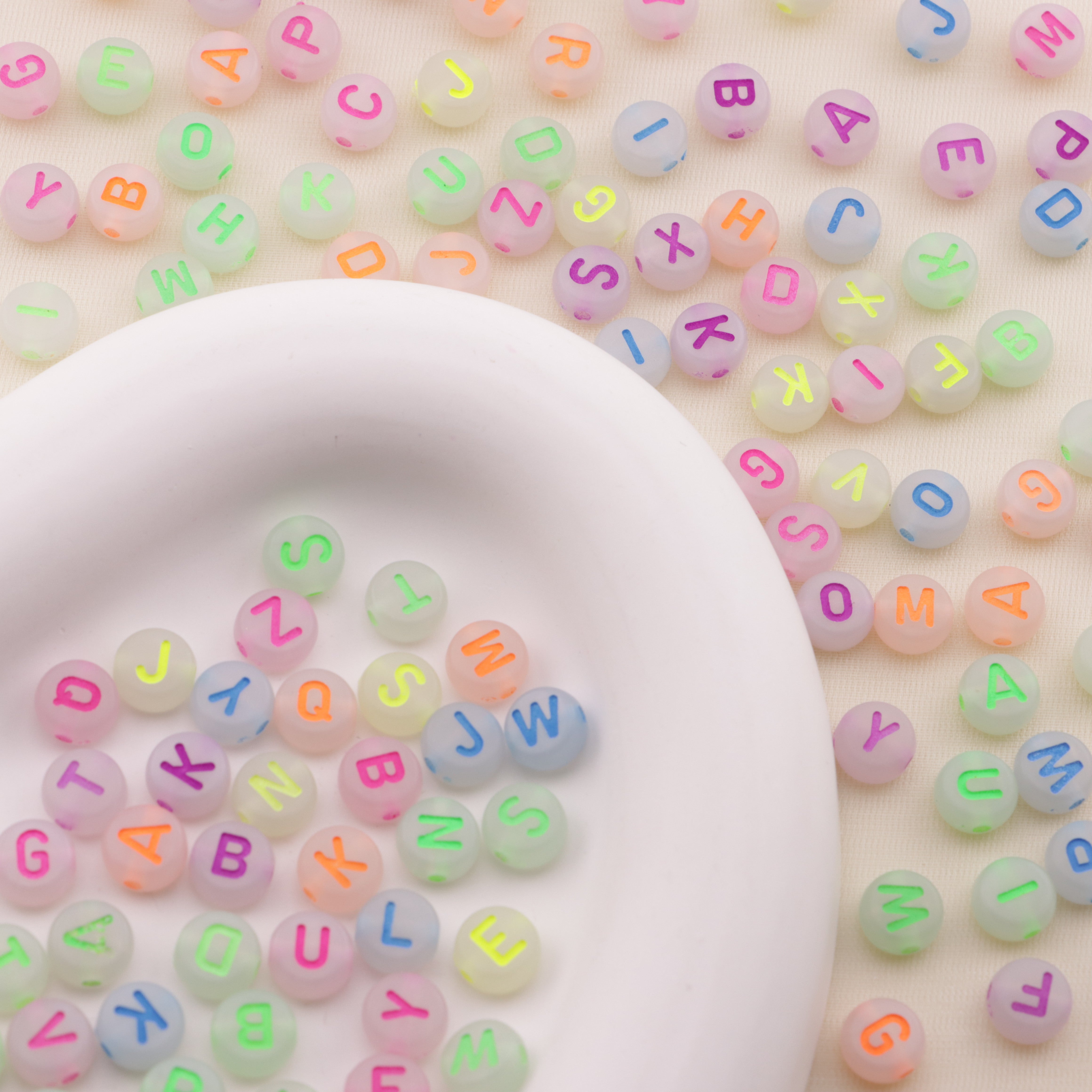 FS6545- 4*7 Aperture 12mm 4*7 Font Mixed Color Luminous Acrylic Letter Beads Zoe's DIY Shop
