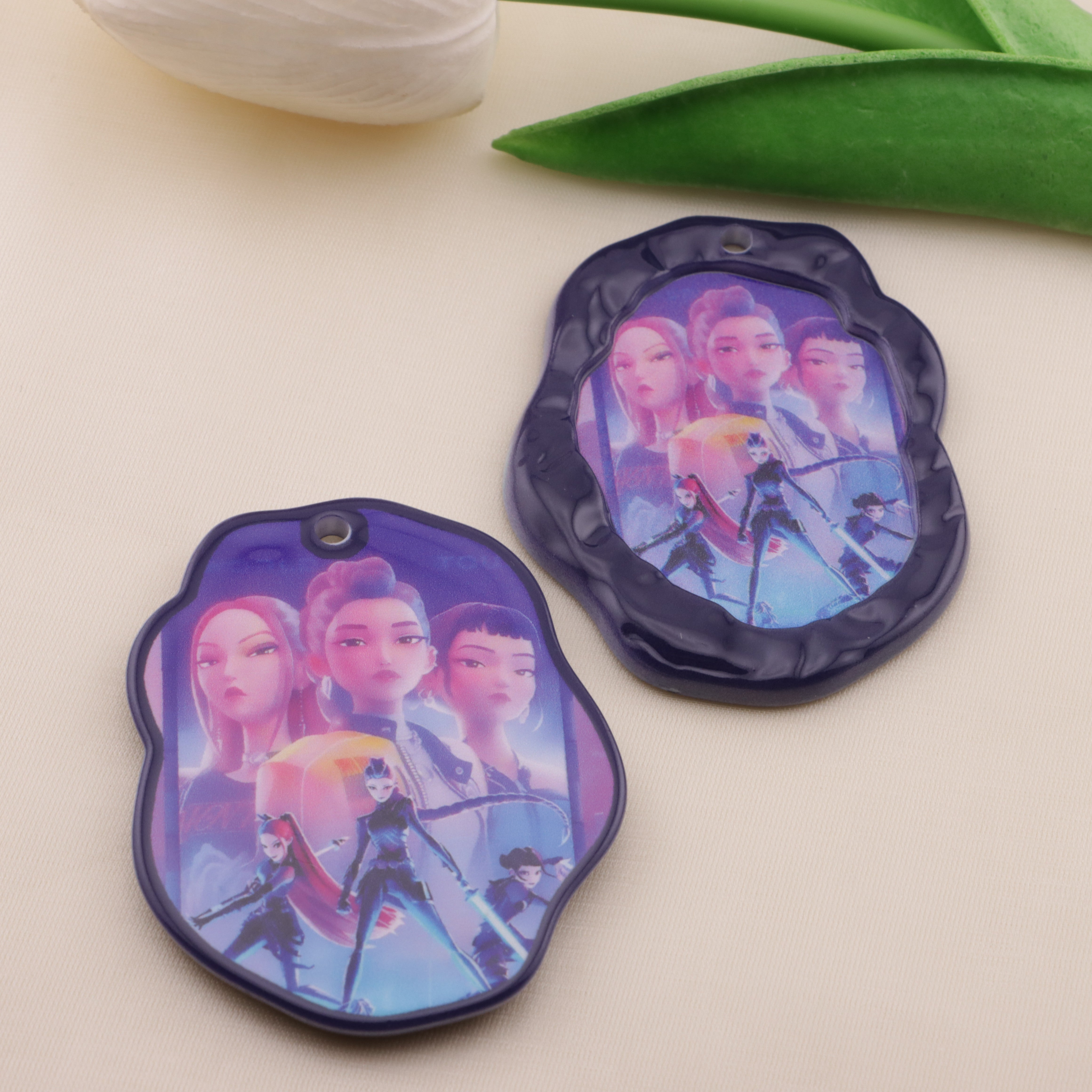 FS6502-K-POP Witch Hunting Group Pendant Zoe's DIY Shop
