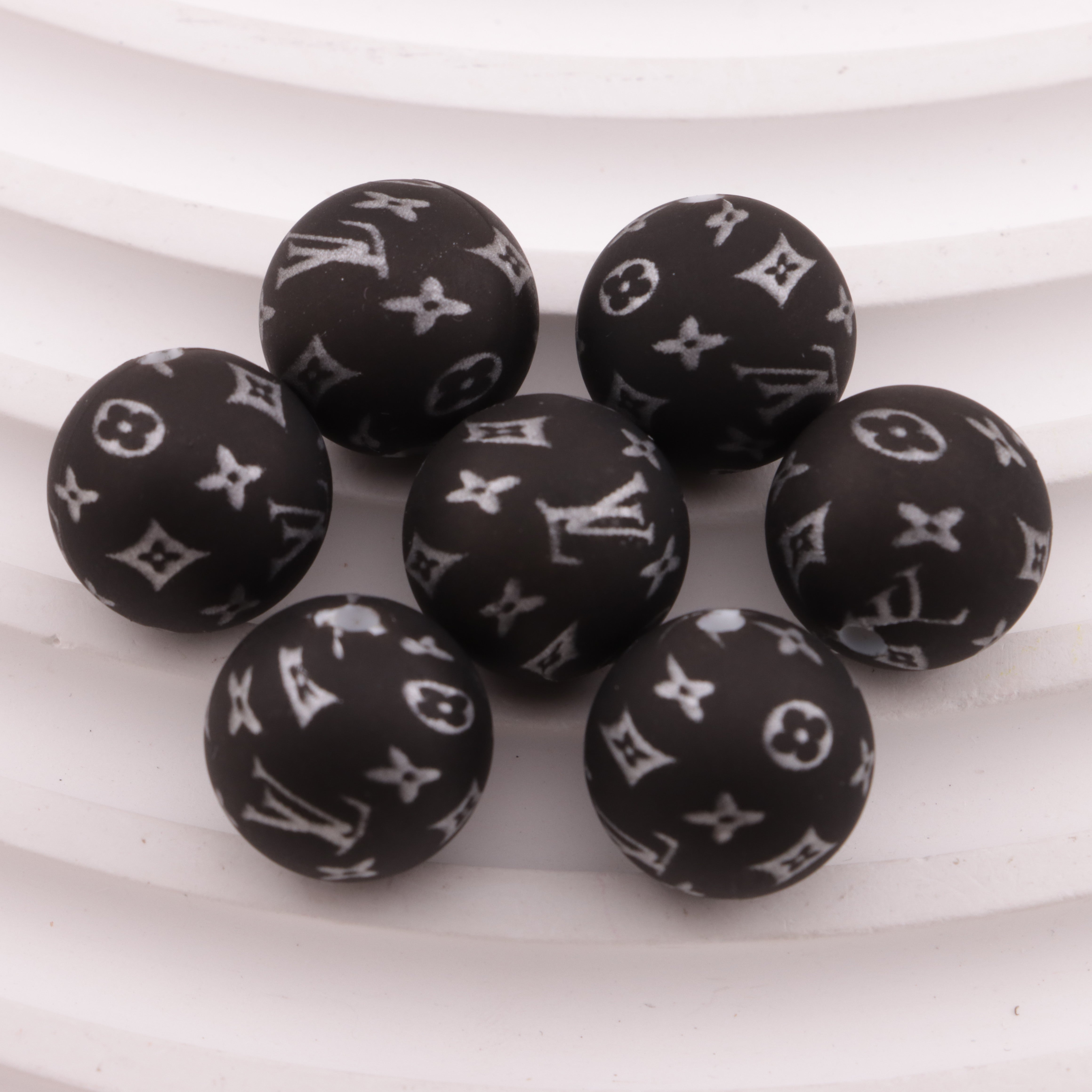FS0767- 15MM LV Silicone Beads Zoe's DIY Shop
