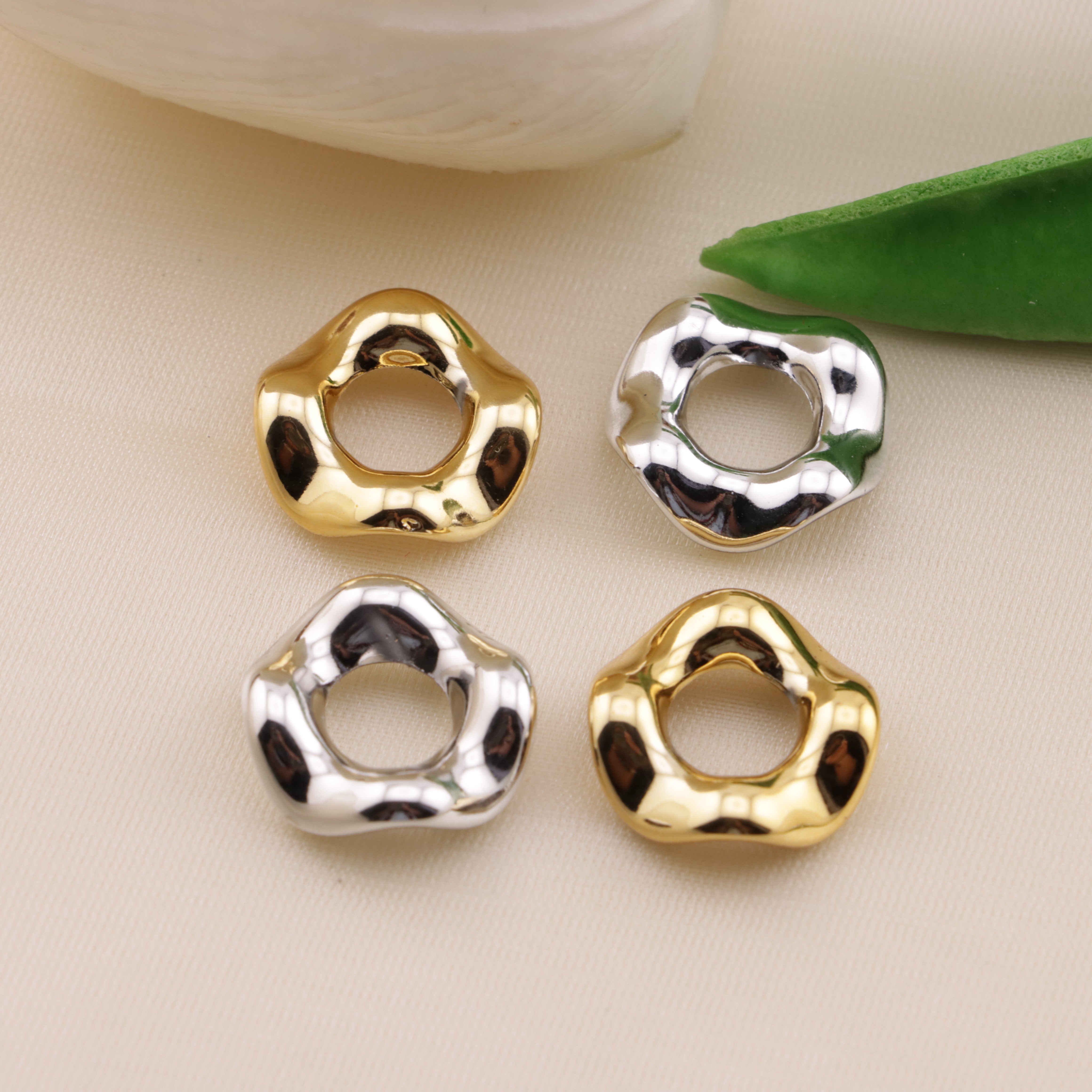 FS6577- 13mm  Gold-Plated Or Silver-Plated Wavy Spacer Beads Zoe's DIY Shop