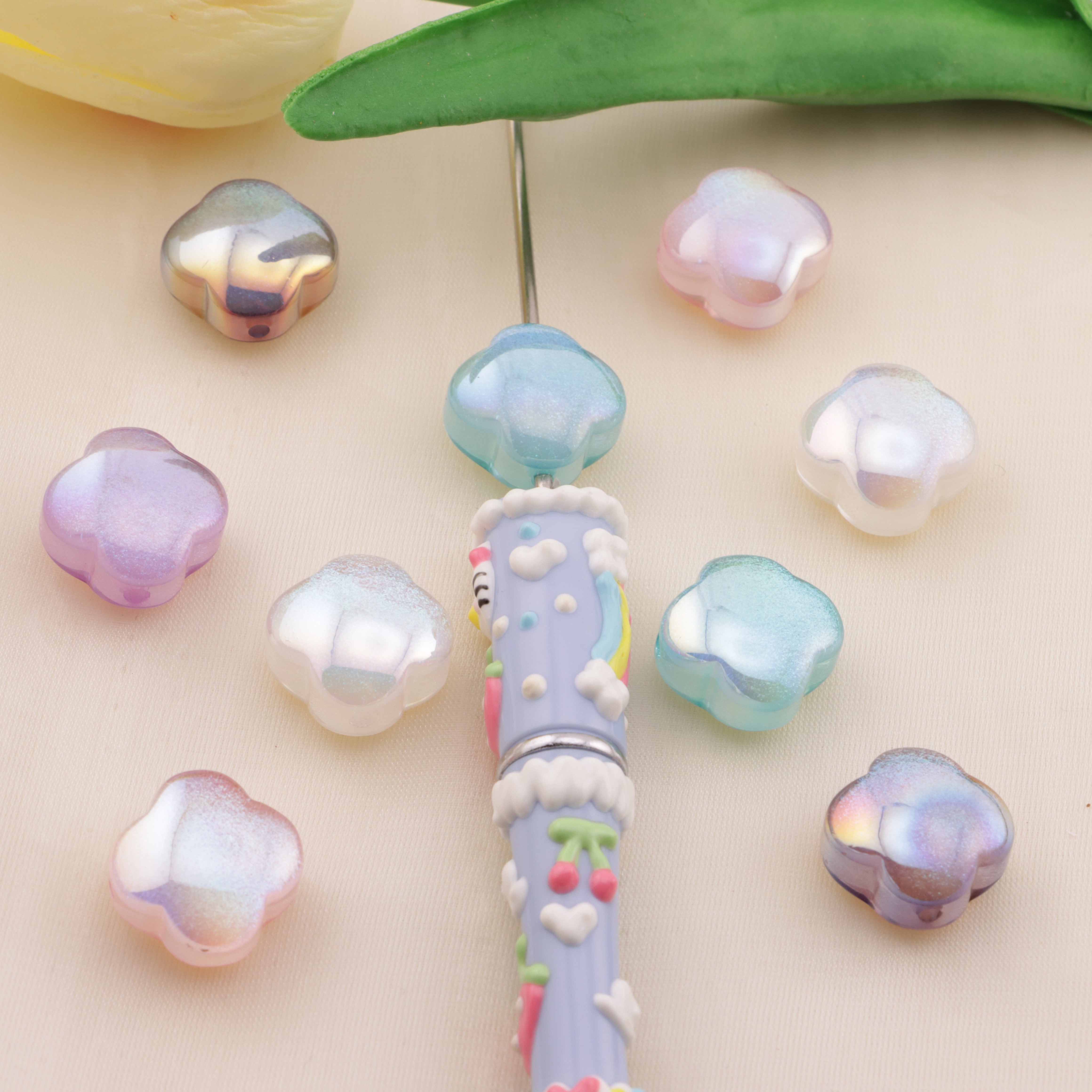 FS5723- 17mm Cat's Eye Fine Glitter Four - Leaf Clover Resin Beads Zoe's DIY Shop