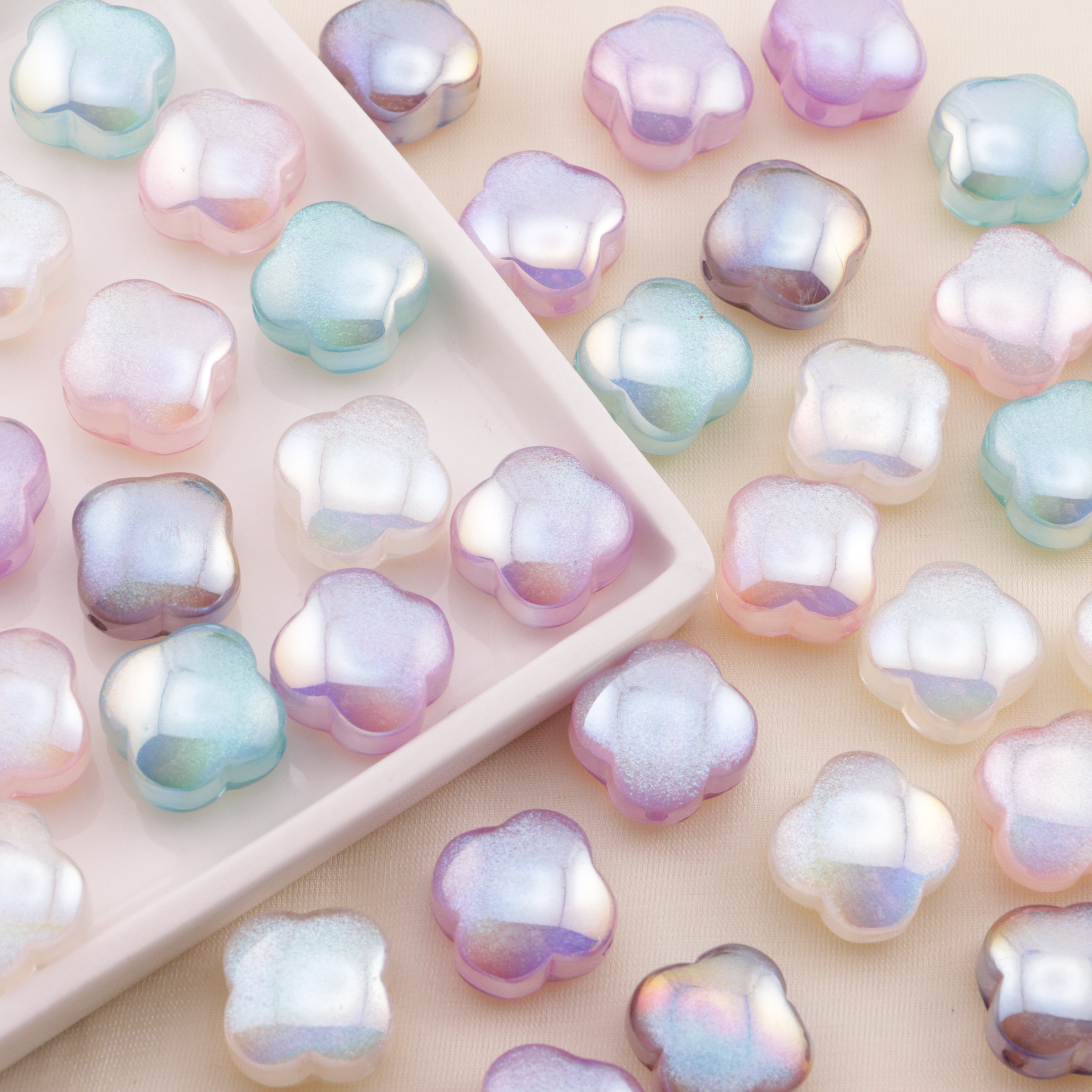 FS5723- 17mm Cat's Eye Fine Glitter Four - Leaf Clover Resin Beads Zoe's DIY Shop