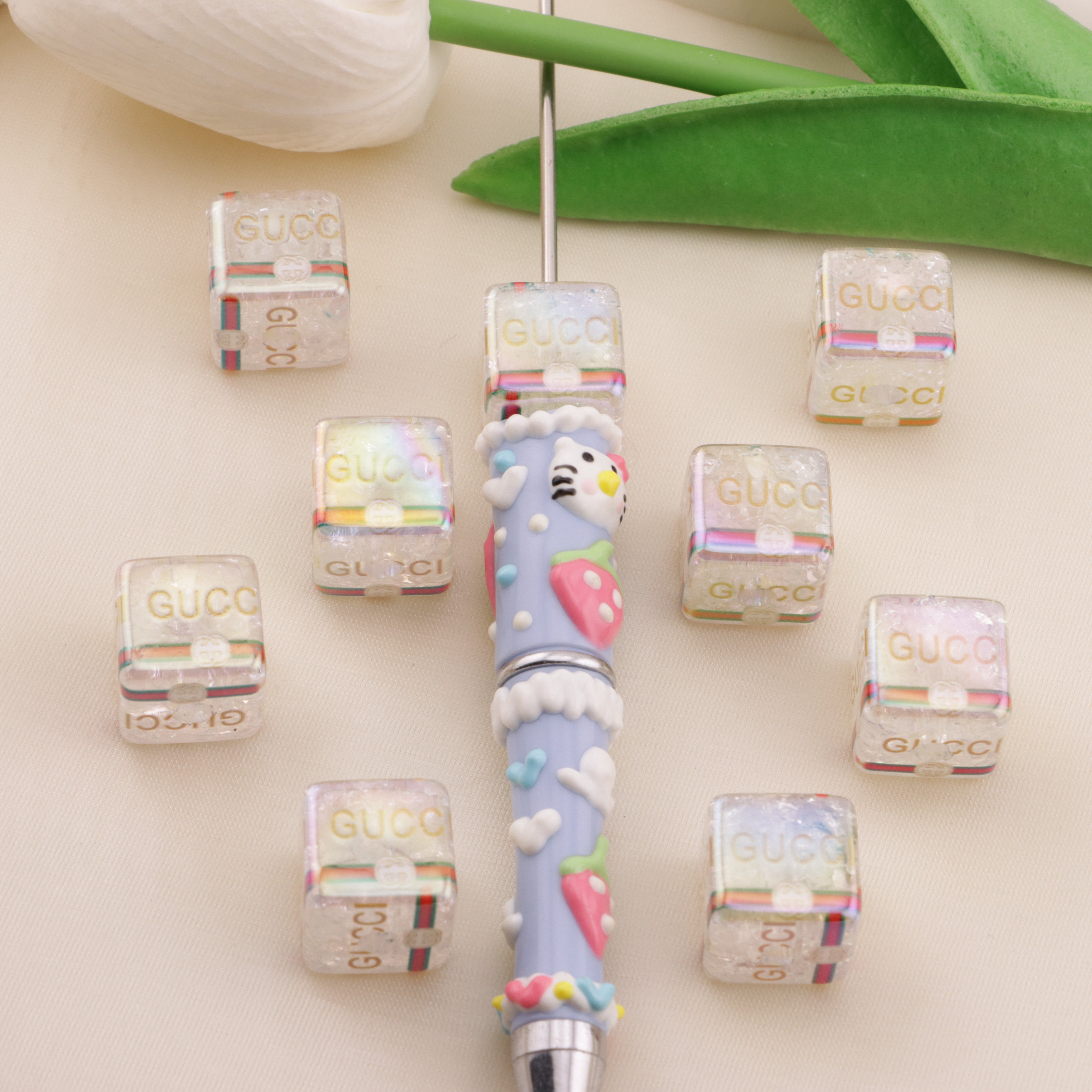 FS6274- 16mm Burst GG Square Acrylic Zoe's DIY Shop