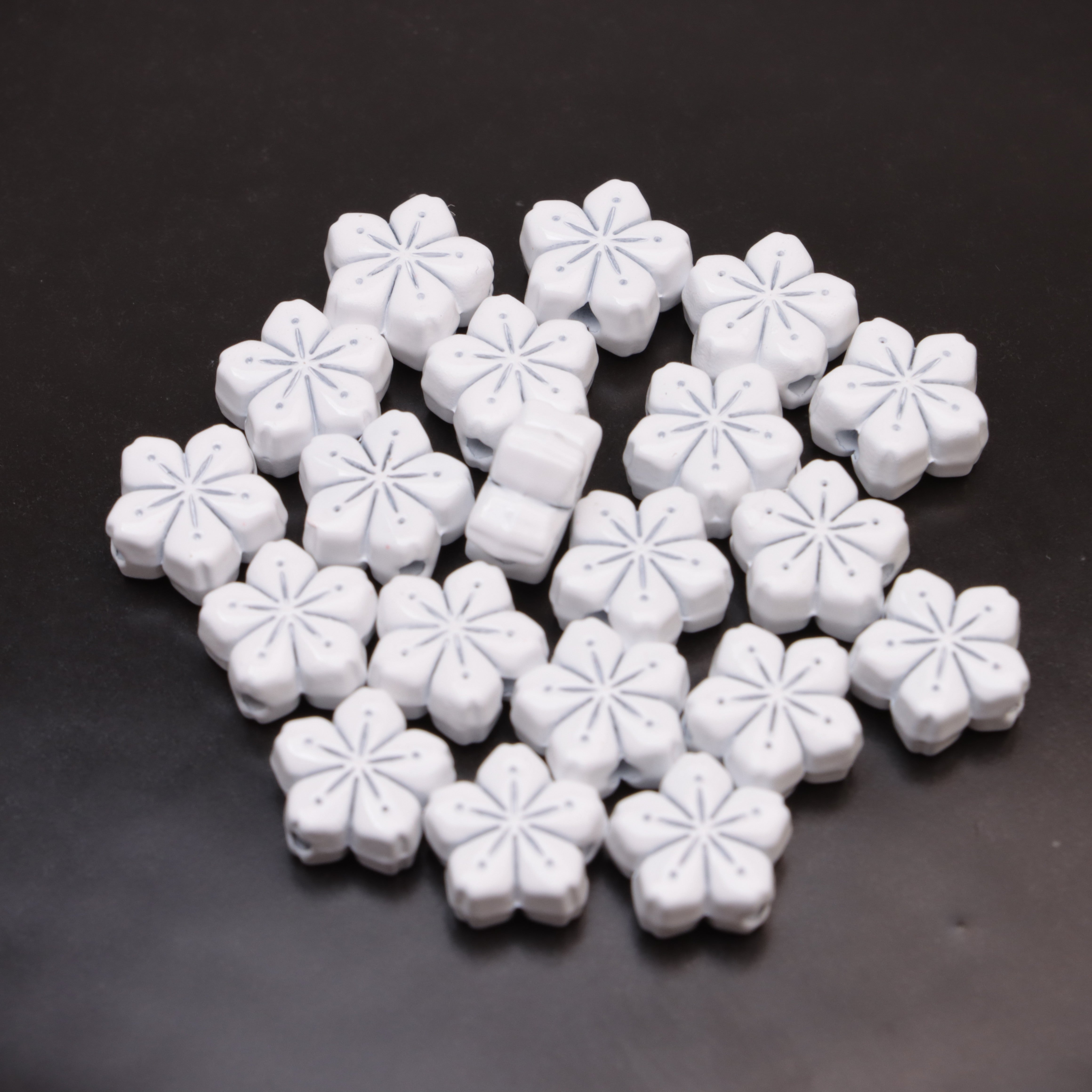 FS3220-10mm Flowers And Alloy Beads