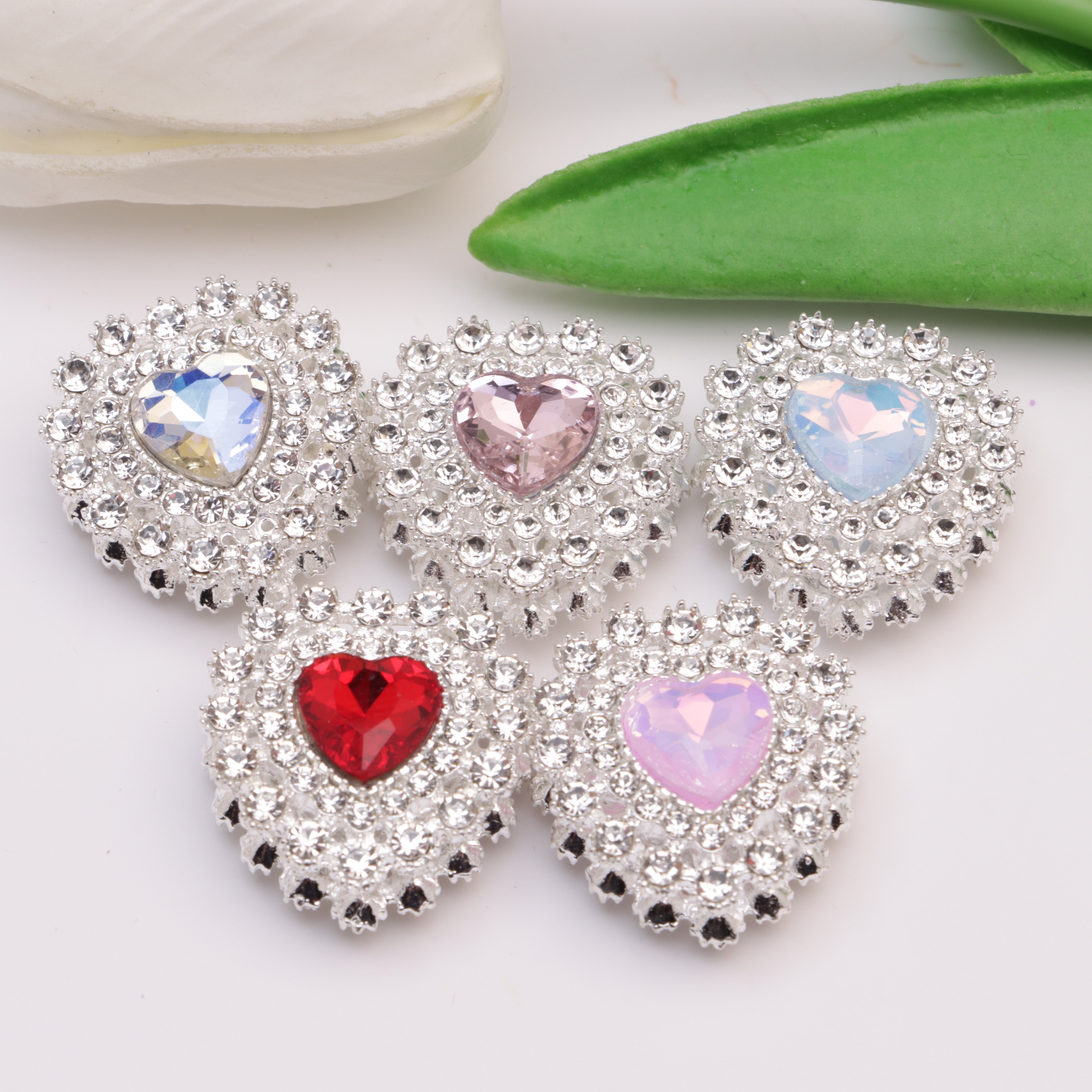 FS5021- 24*24mm Heart-Shaped Beads Inlaid With Diamonds