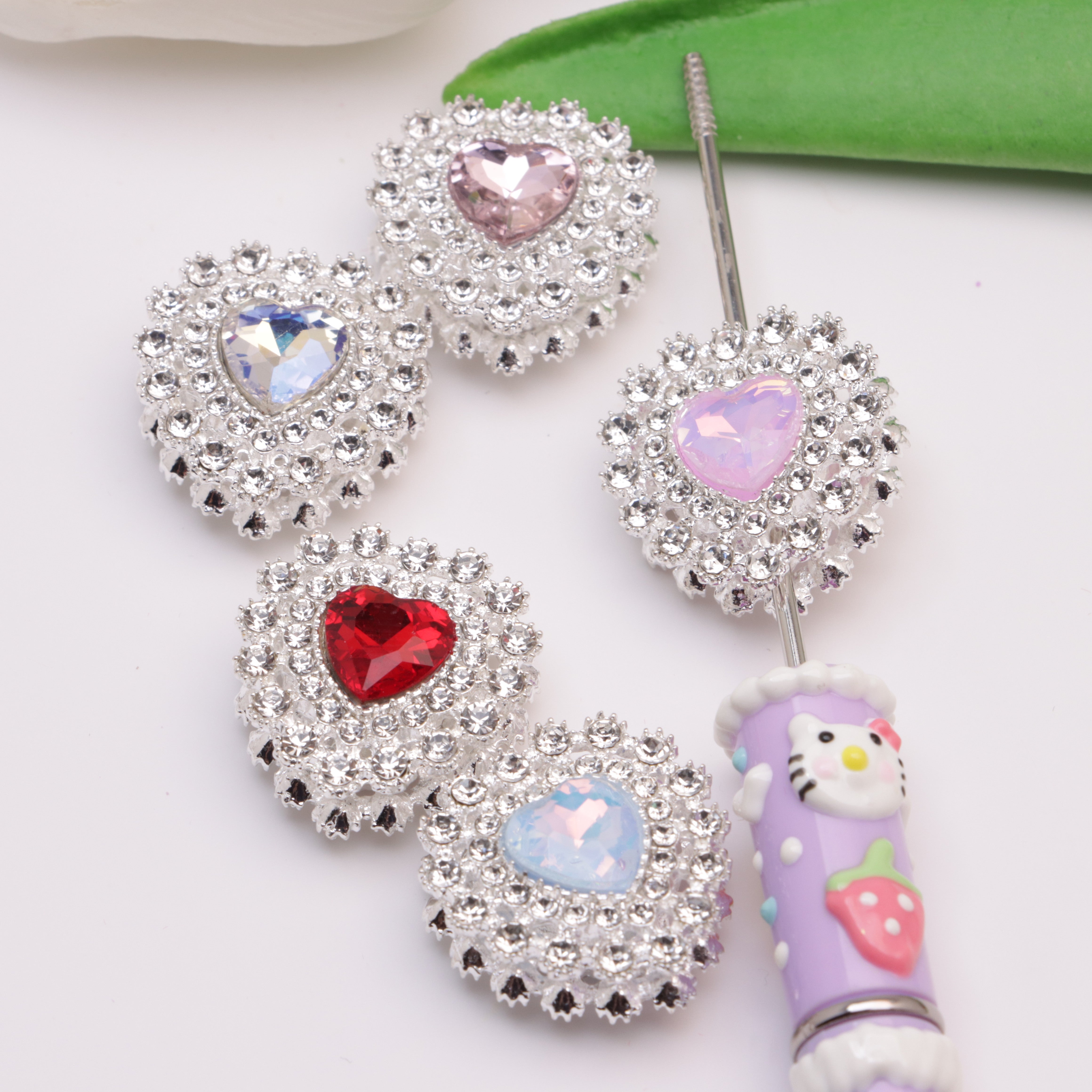 FS5021- 24*24mm Heart-Shaped Beads Inlaid With Diamonds