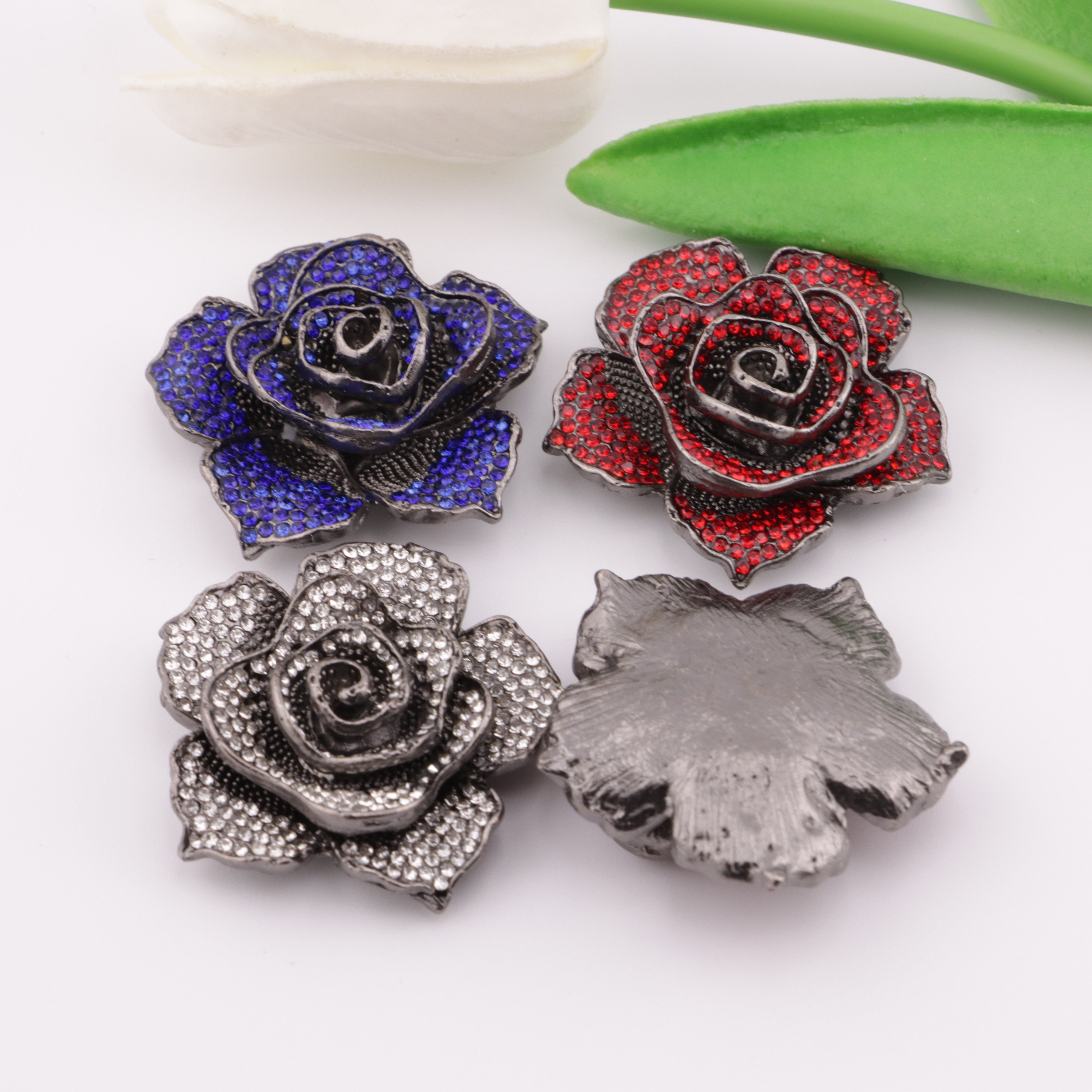 FS5054-35mm Full Diamonds Rose Metal Charms (Full-diamond Rose Alloy Patches)