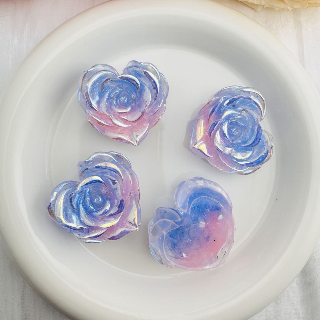 FS10652-About 31×38mm Heart Luminous Flower Resin Charms