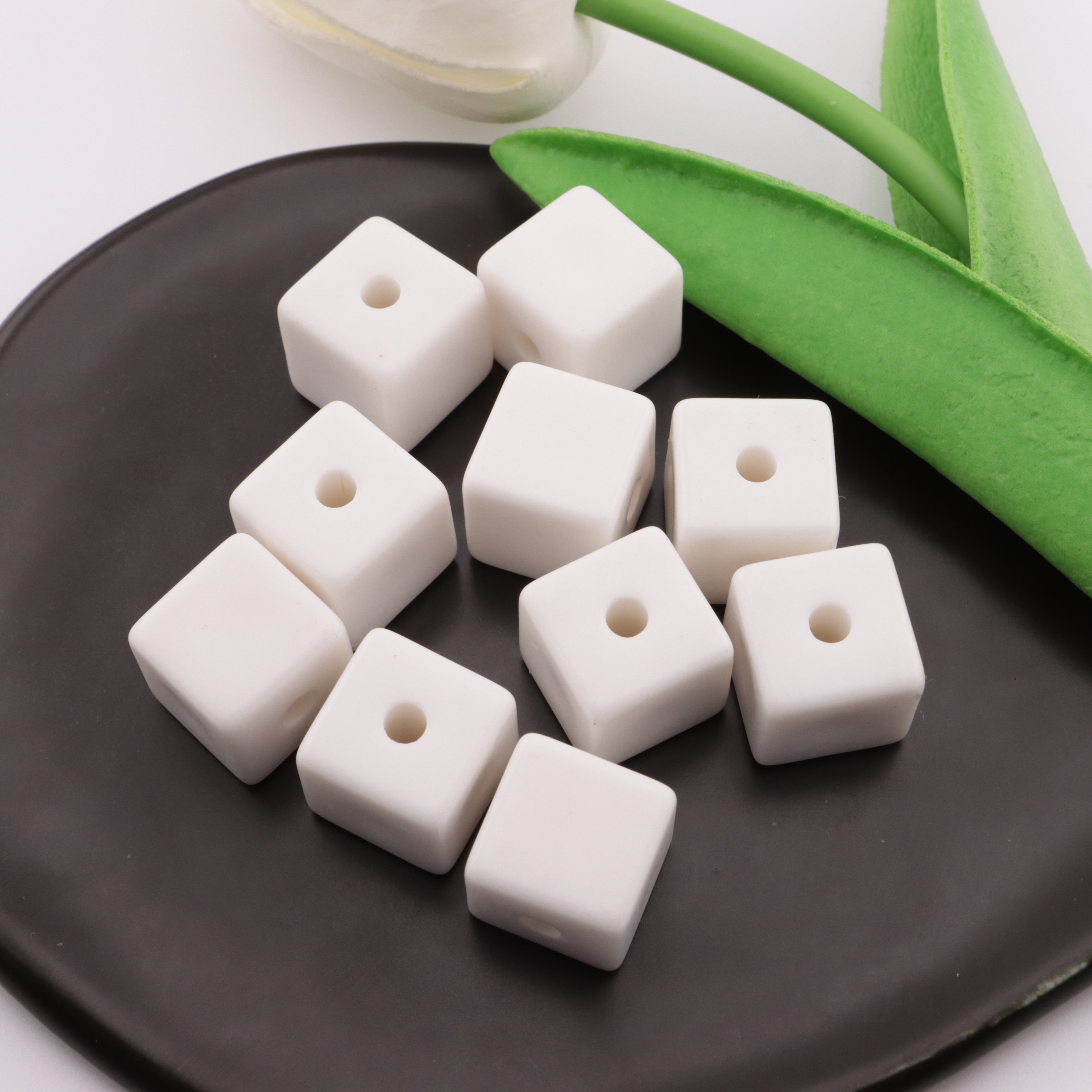 FS0844- 15mm Cube Beads White Square Base Beads