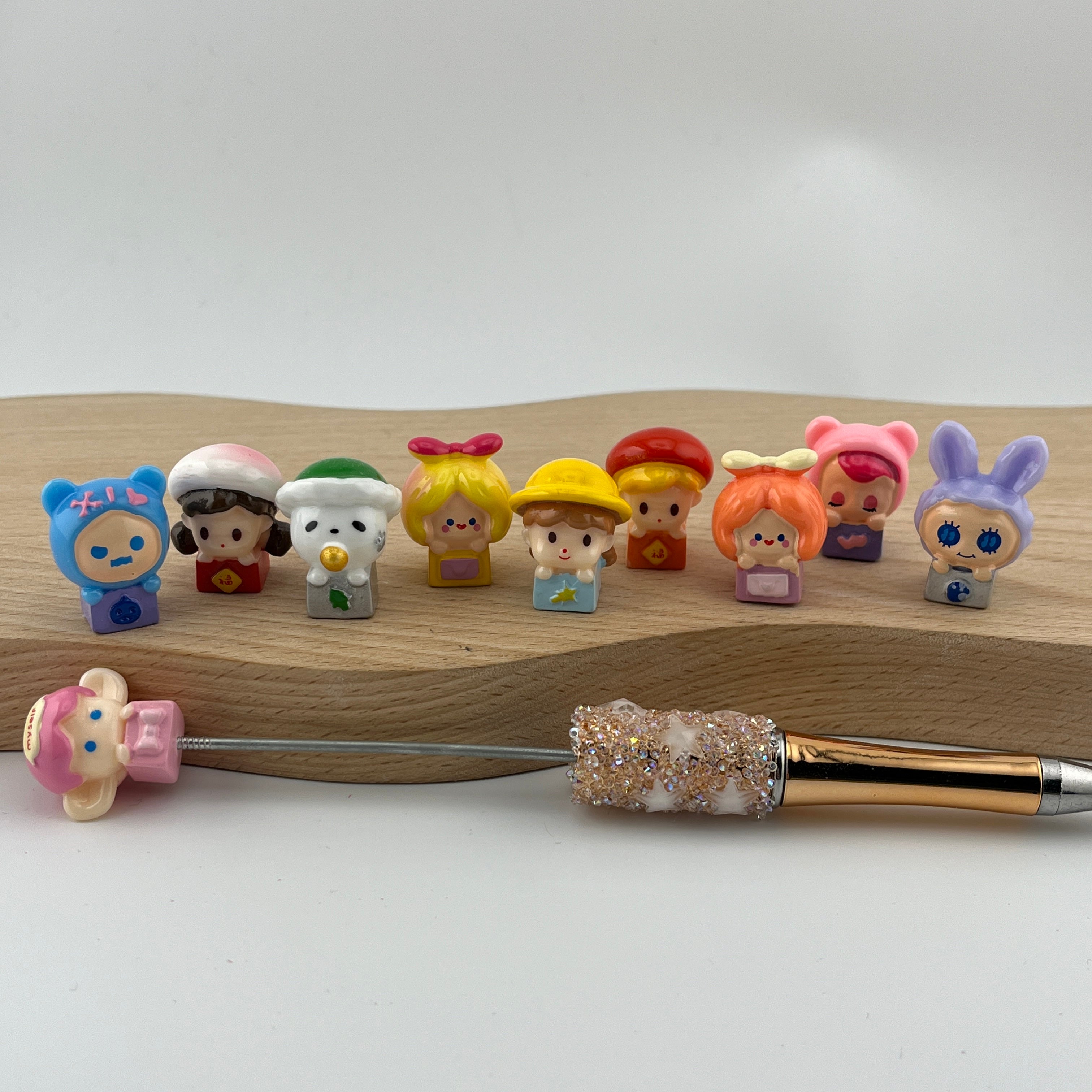 FS2074-Random Mixed Cute Resin Pen Topper