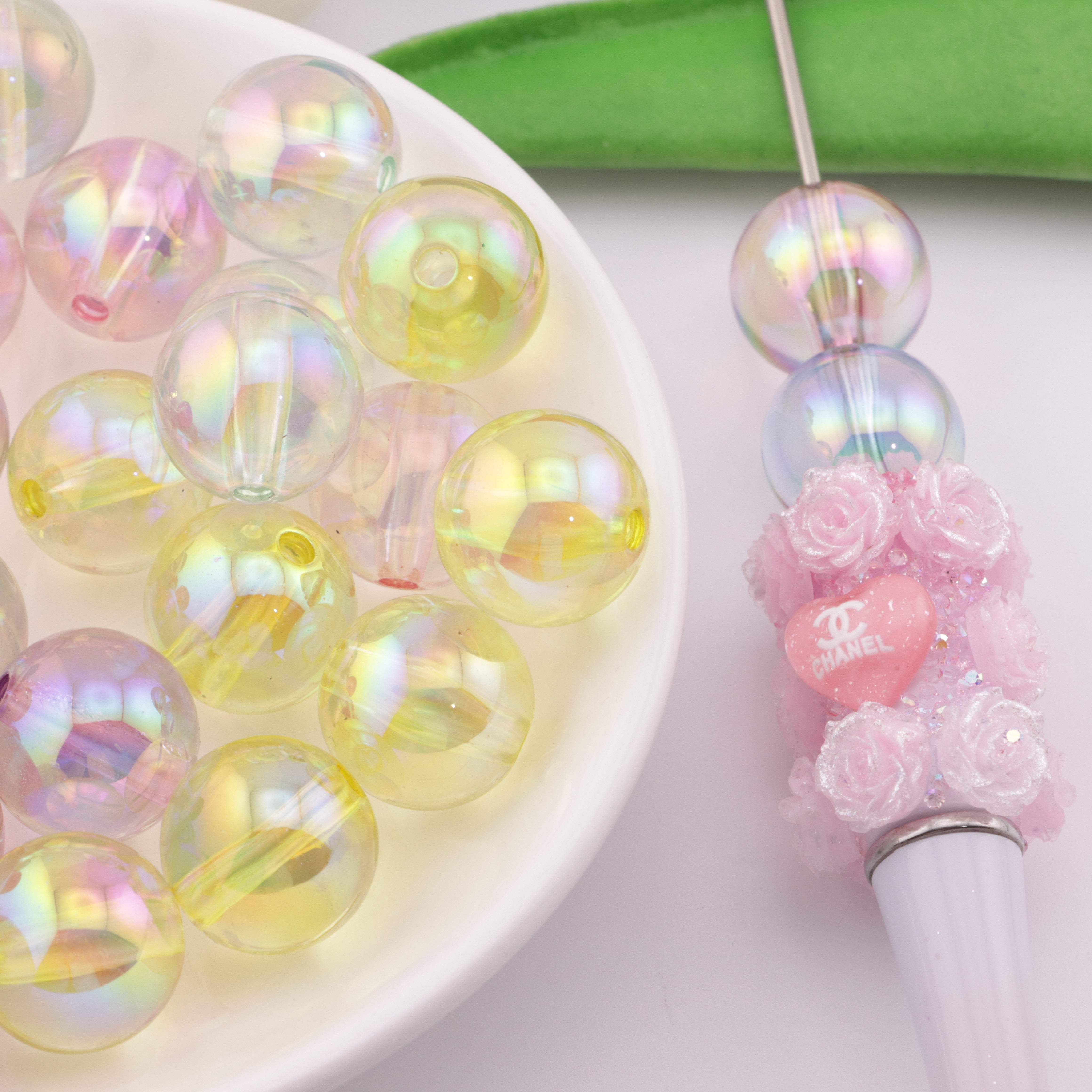 FS5417- 16mm Mixed-Color Transparent Acrylic Beads UV