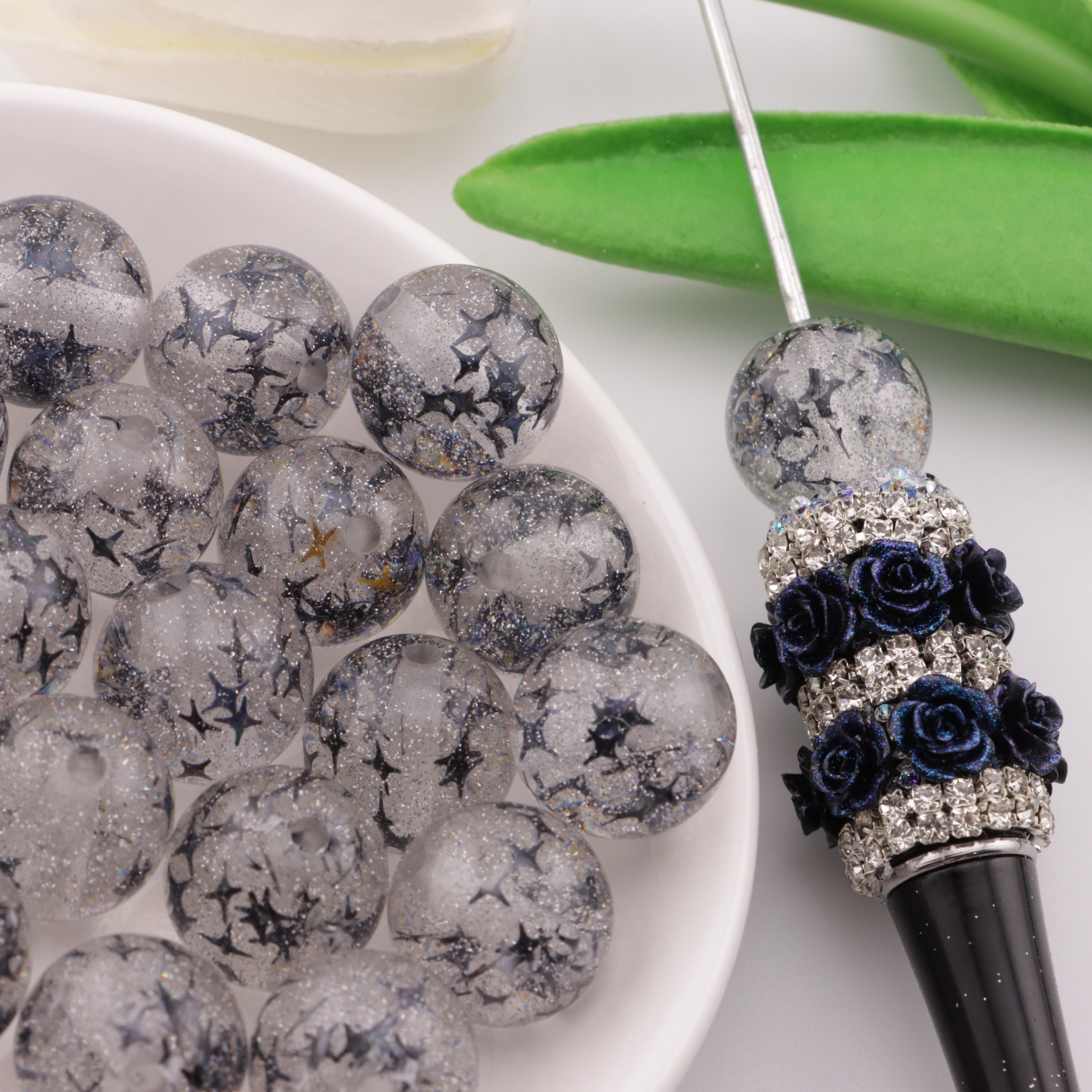 FS3545- 16mm Fine Glittering Star Shaped Resin Beads