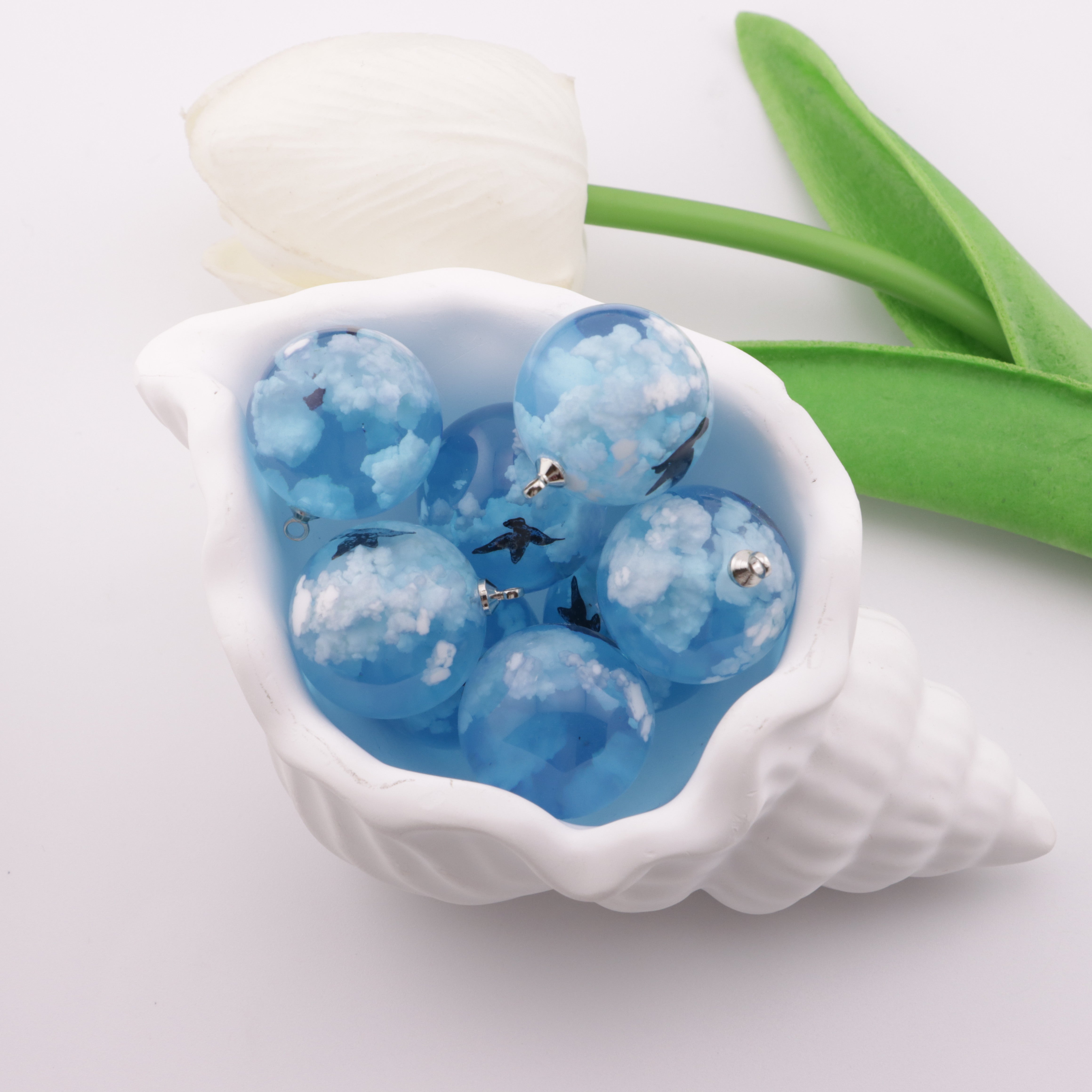 FS1697- 20mm Cloud Bird Beads