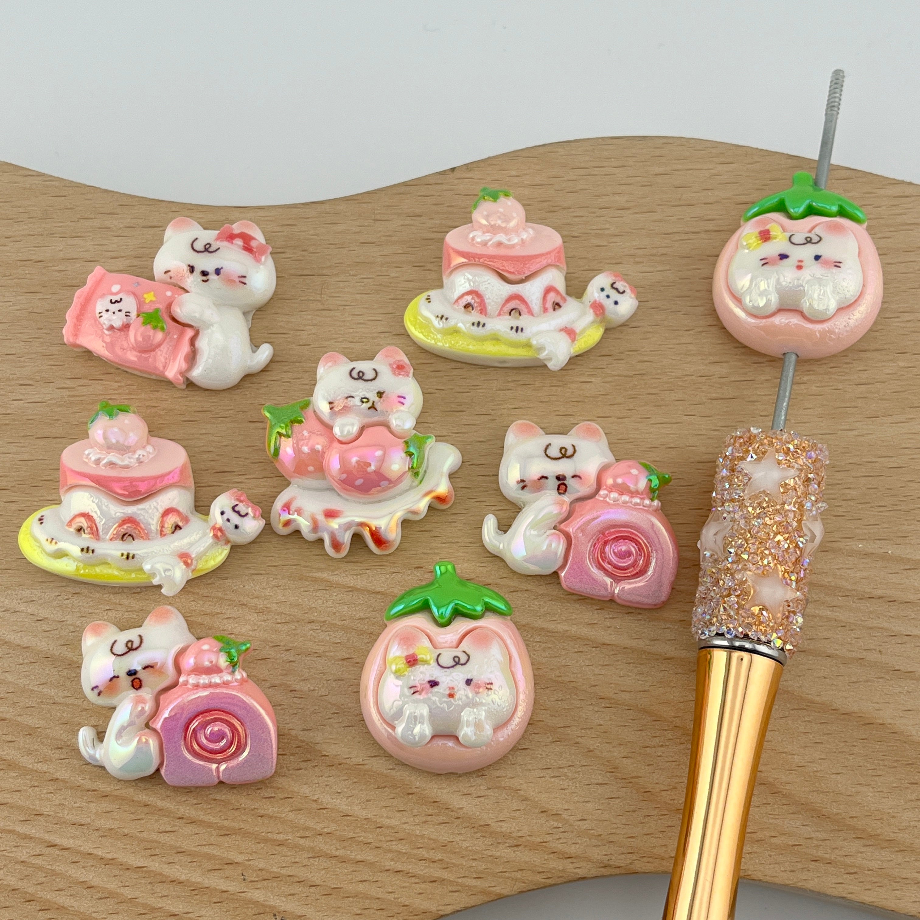 FS0448-Cute Cat Resin Beads Fit For Beadable Pens