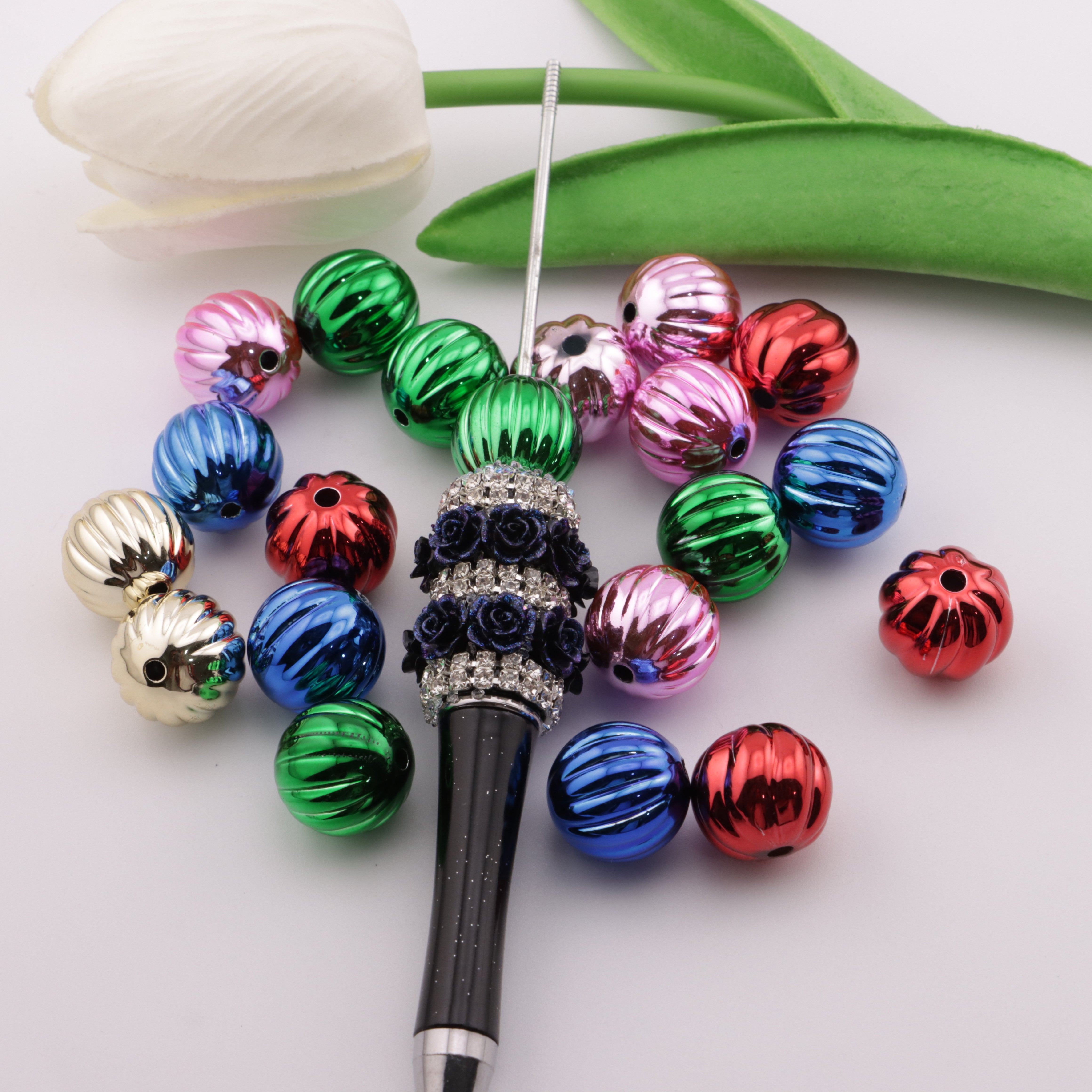 FS4217-16mm Electroplated Metalic Looking Pumpkin Beads