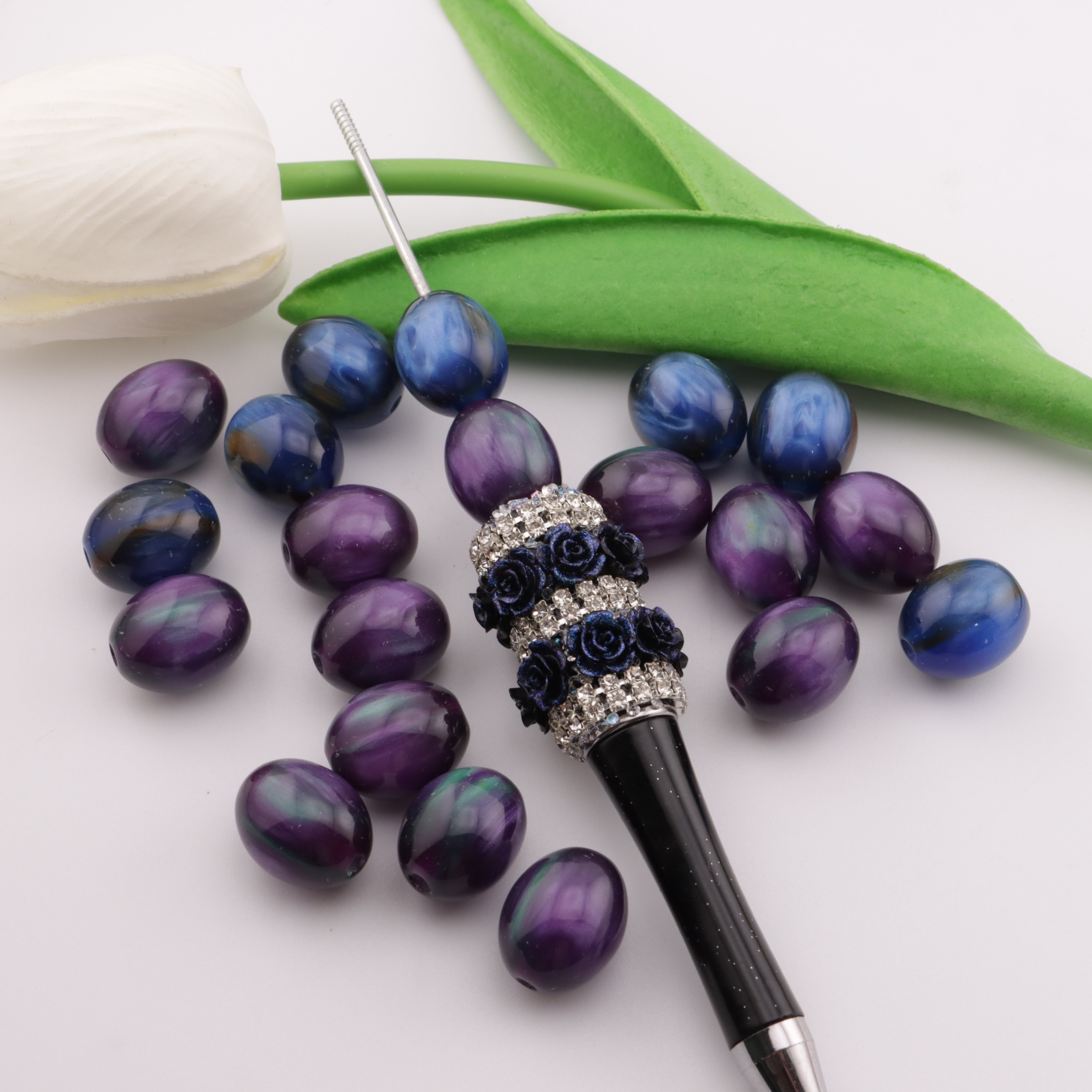 FS1815- Oval Resin Beads