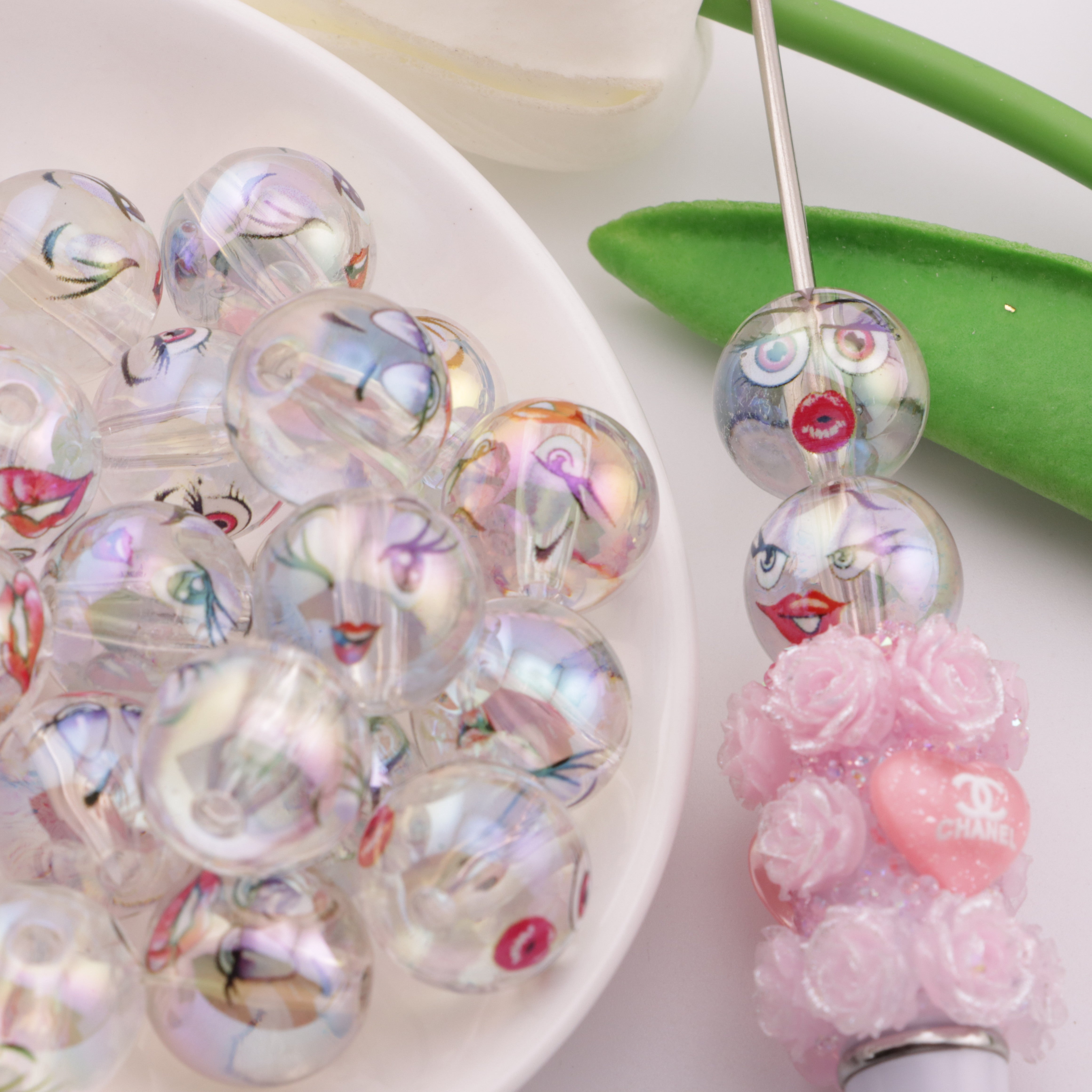 FS2001- 16mm Emoji Printed Beads