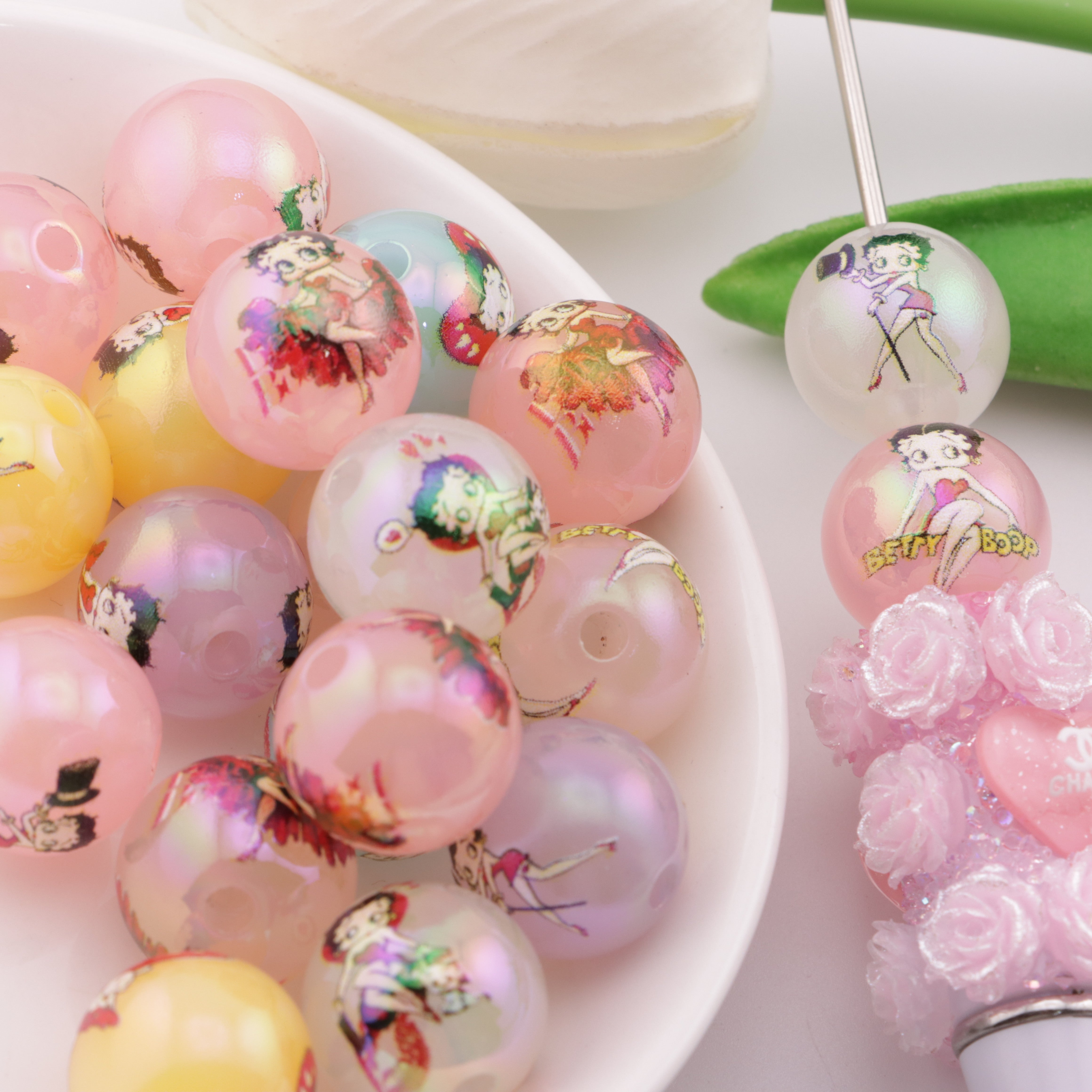 FS4399- 16mm Jelly - Colored Betty Acrylic Beads