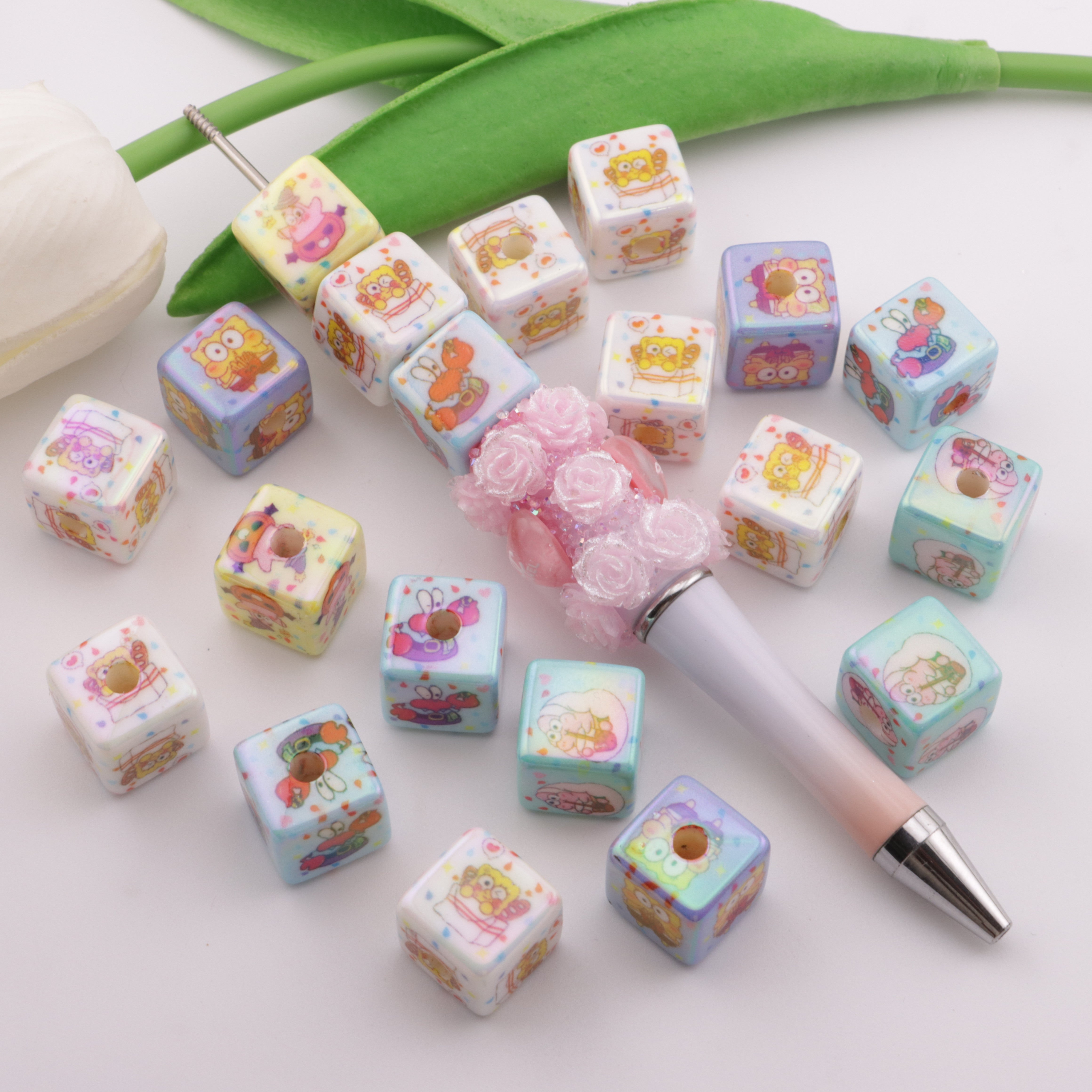 FS4304- 16mm SpongeBob Beads Luminous Glow-in-the-Dark
