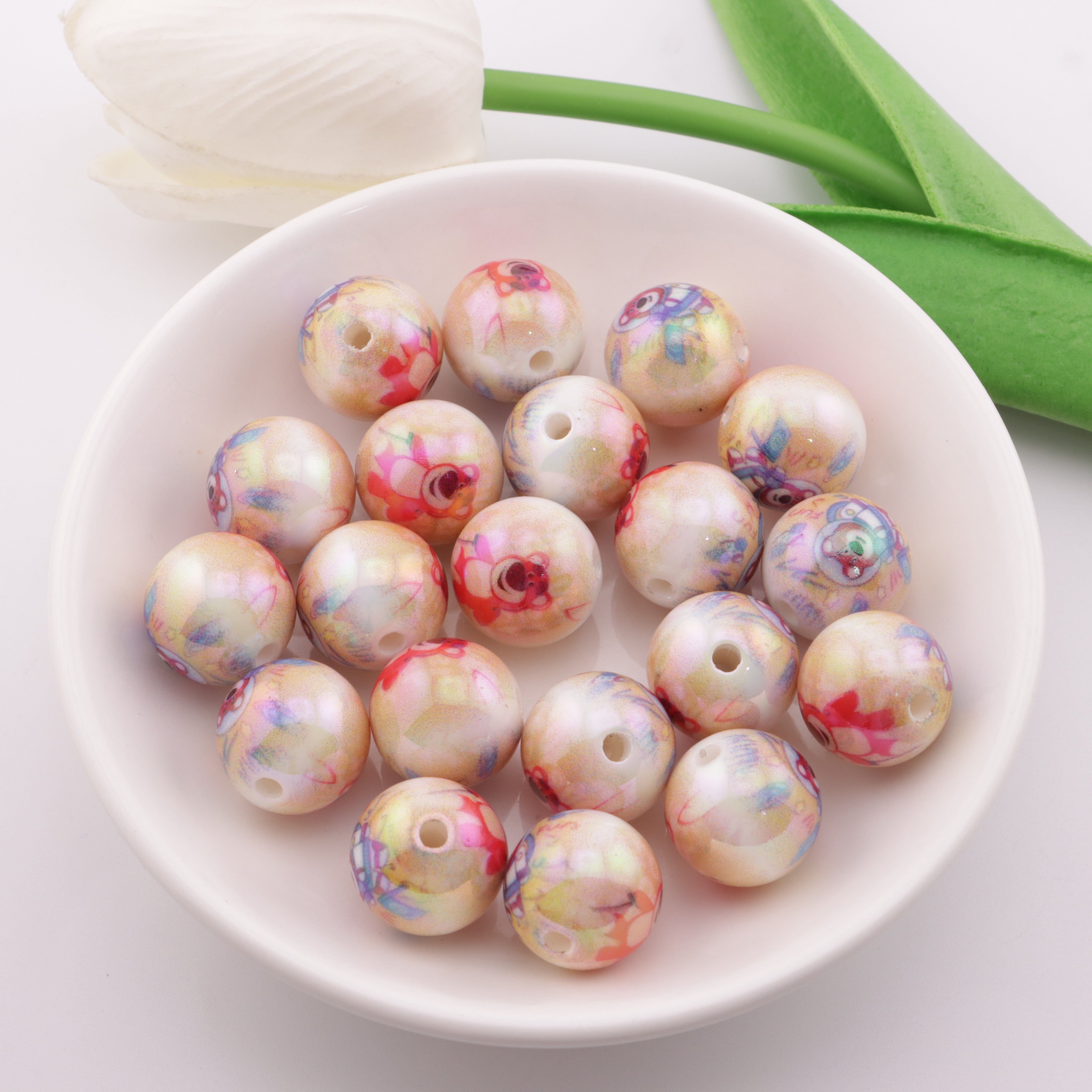 FS4305- 16mm Strawberry Bear Beads Luminous Glow-in-the-Dark
