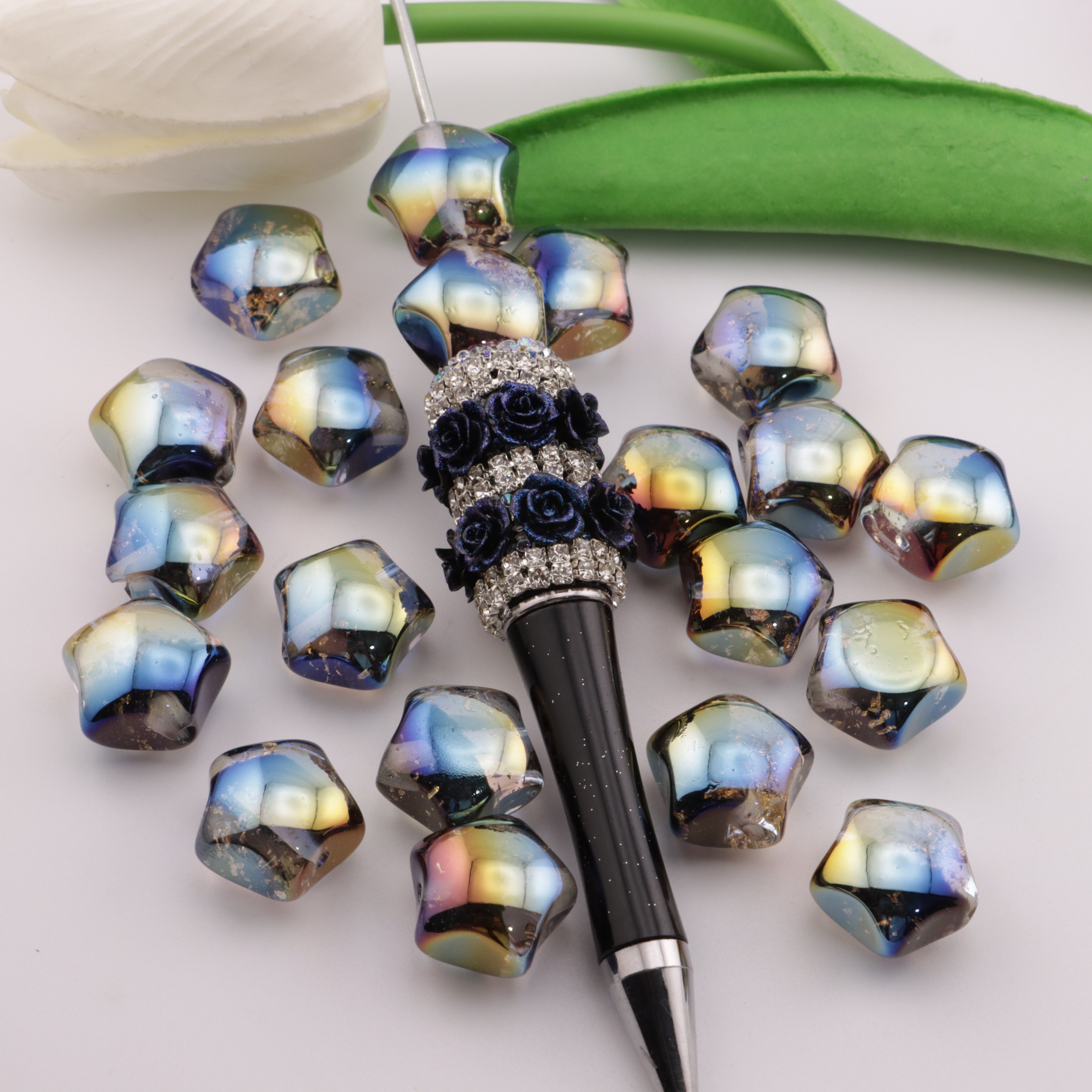 FS3709- 18mm×18mm Gold Foil Resin Beads In The Shape Of Five - Pointed Stars