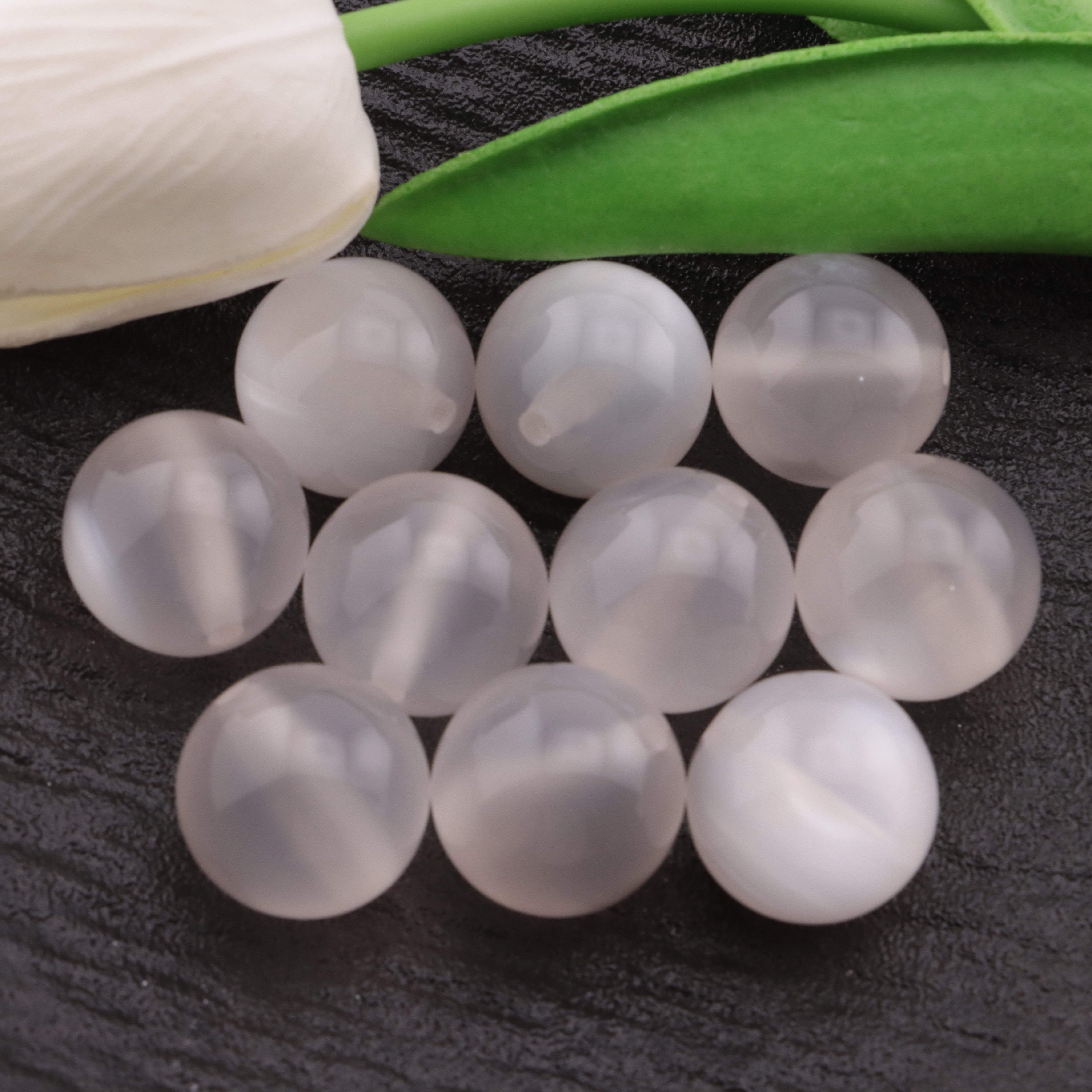 FS3536- 20mm Cat's Eye Resin Beads